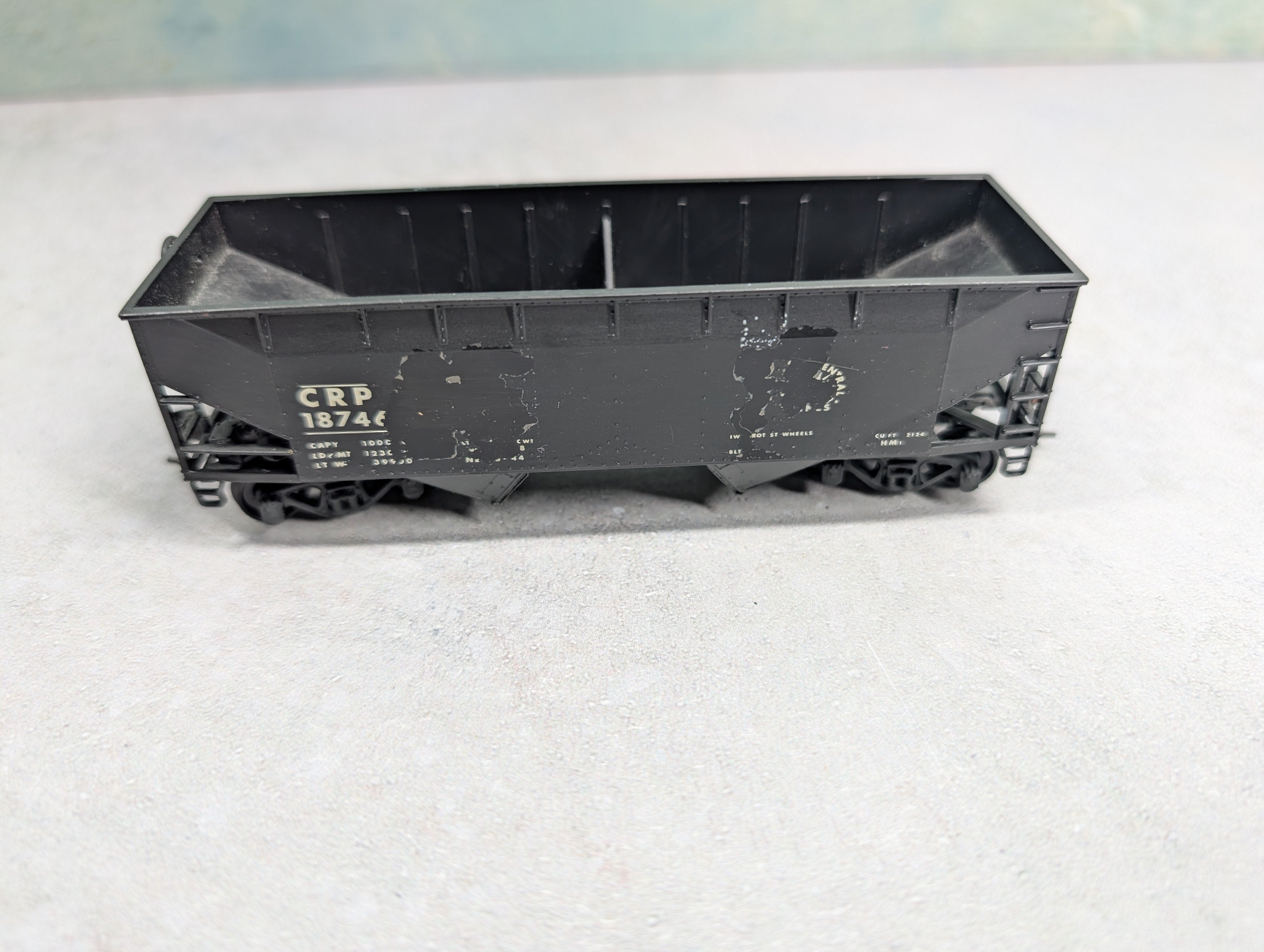 USED Athearn HO Scale 2 Bay Open Hopper CRP #18746