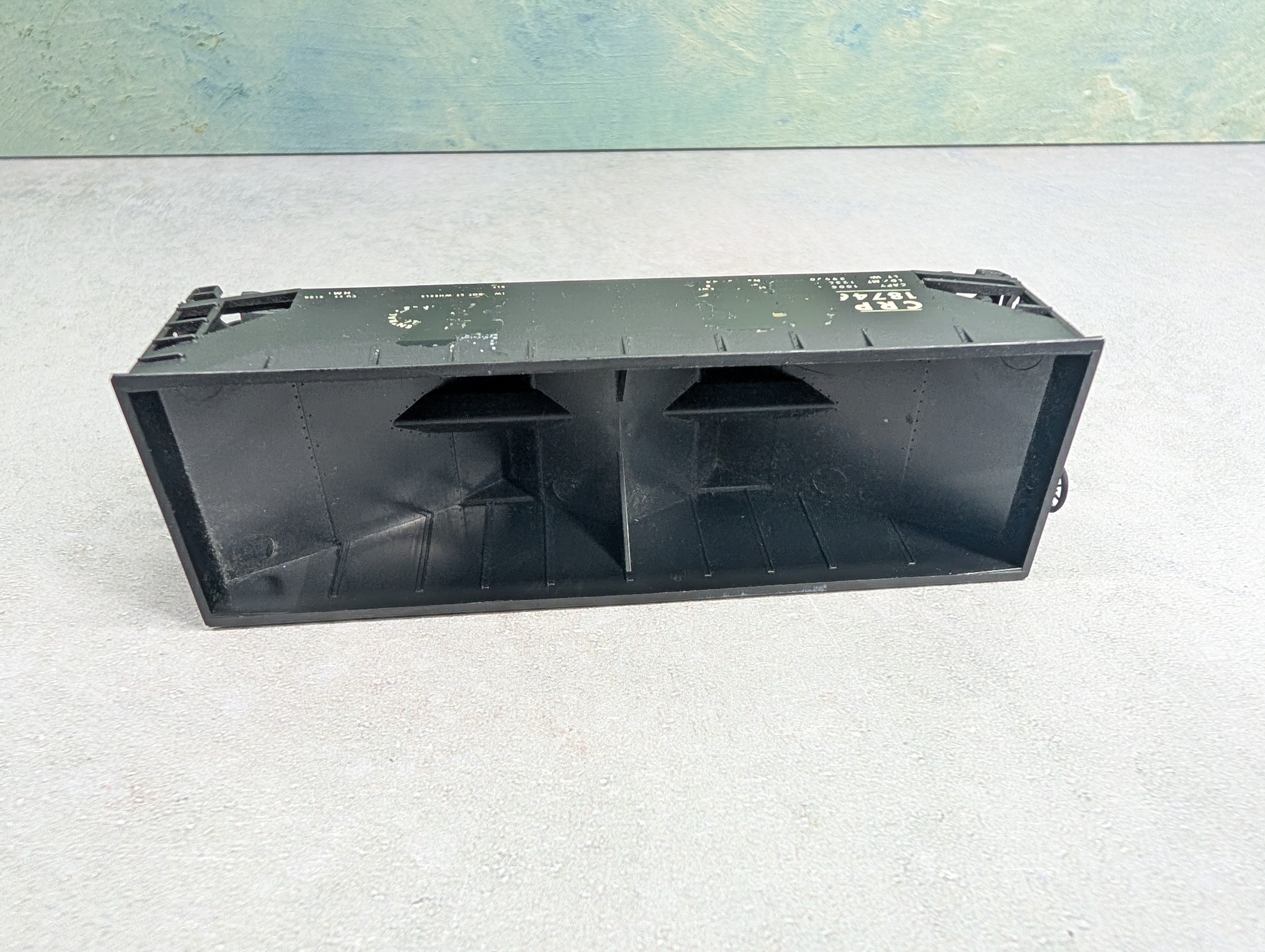 USED Athearn HO Scale 2 Bay Open Hopper CRP #18746