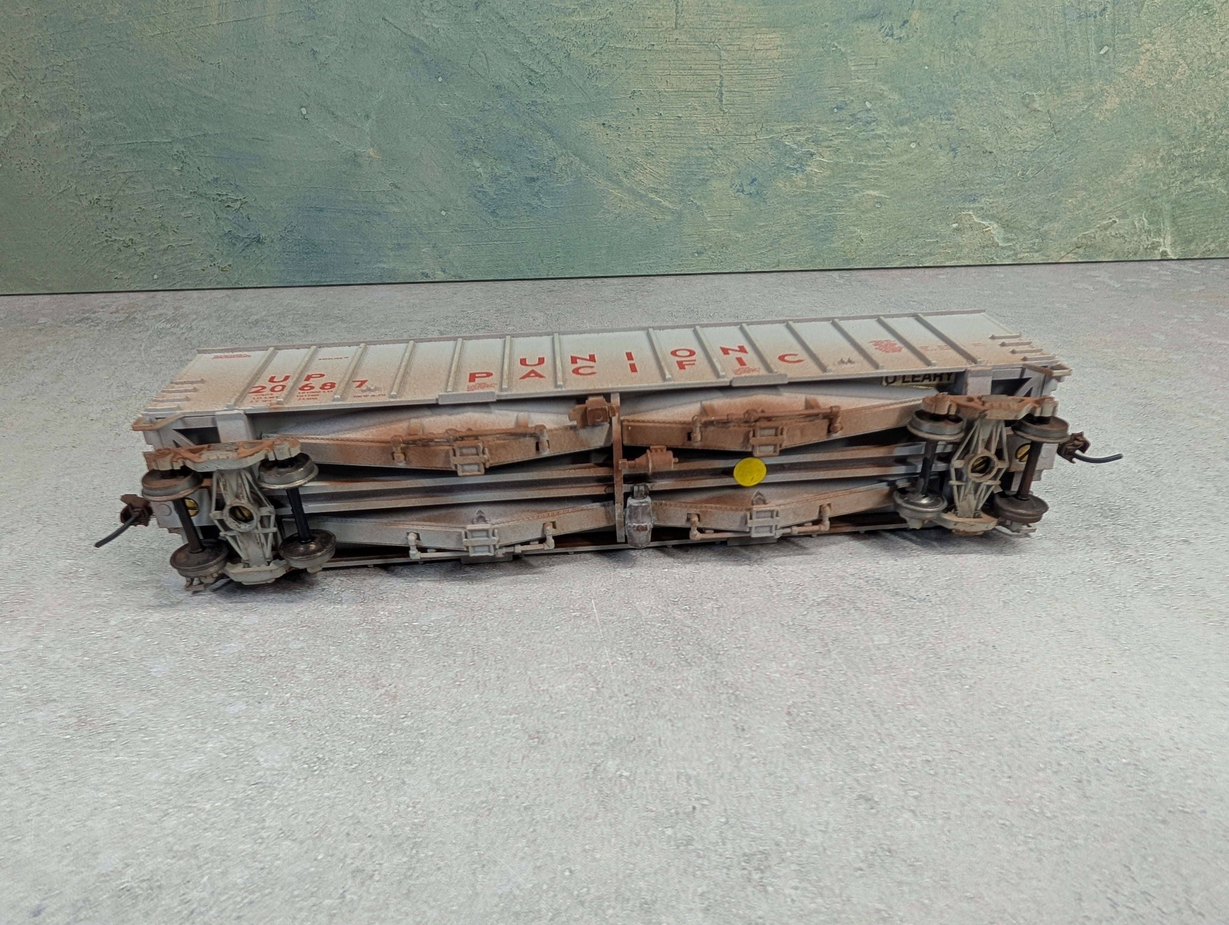 USED Walthers HO Scale 50' Airslide Hopper Union Pacific UP #20687 Weathered