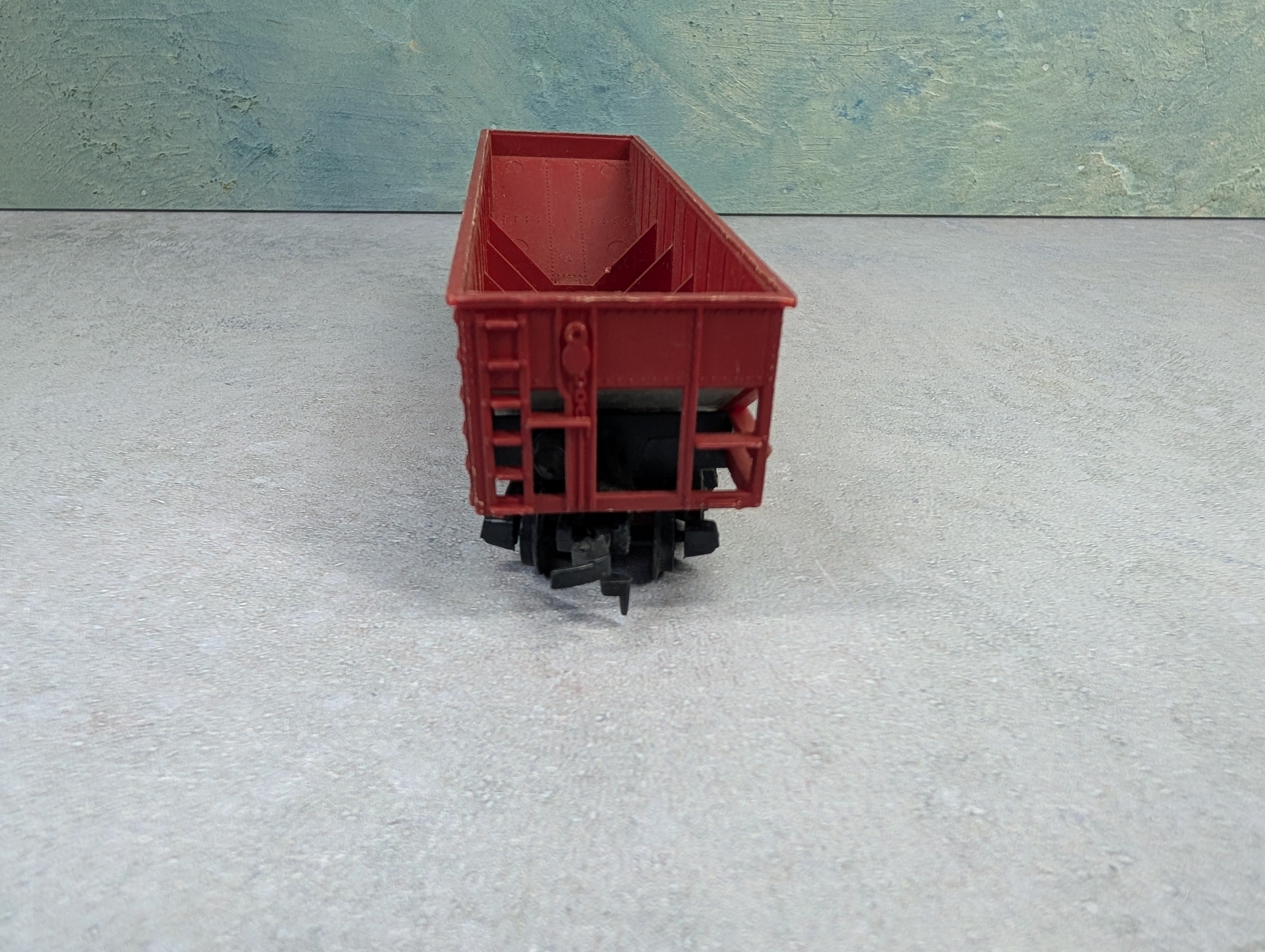 USED Tyco HO Scale Open Hopper Chicago, Burlington and Quincy CB&Q #300747