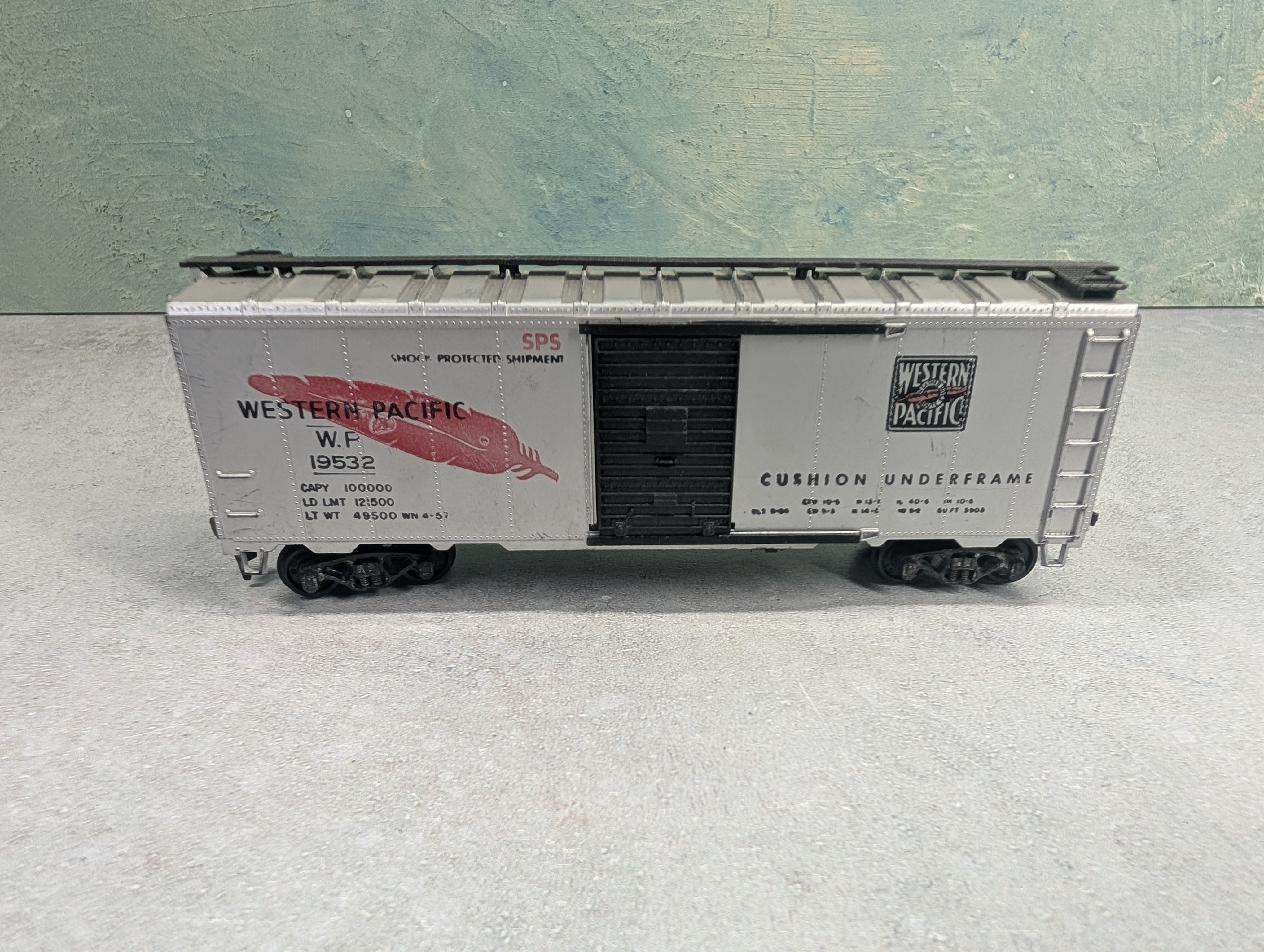 USED Athearn HO Scale 40' Box Car Western Pacific WP #19532