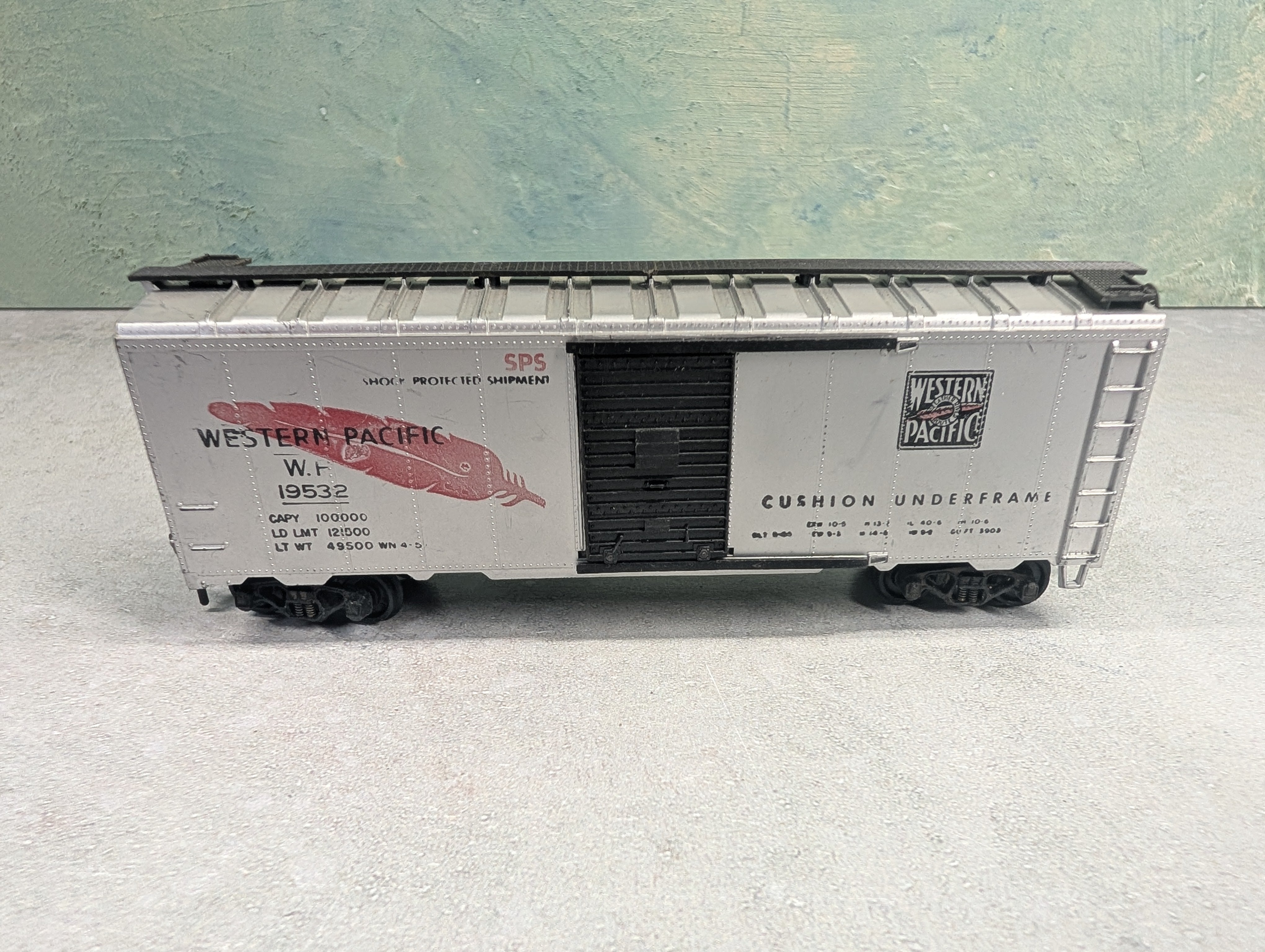 USED Athearn HO Scale 40' Box Car Western Pacific WP #19532