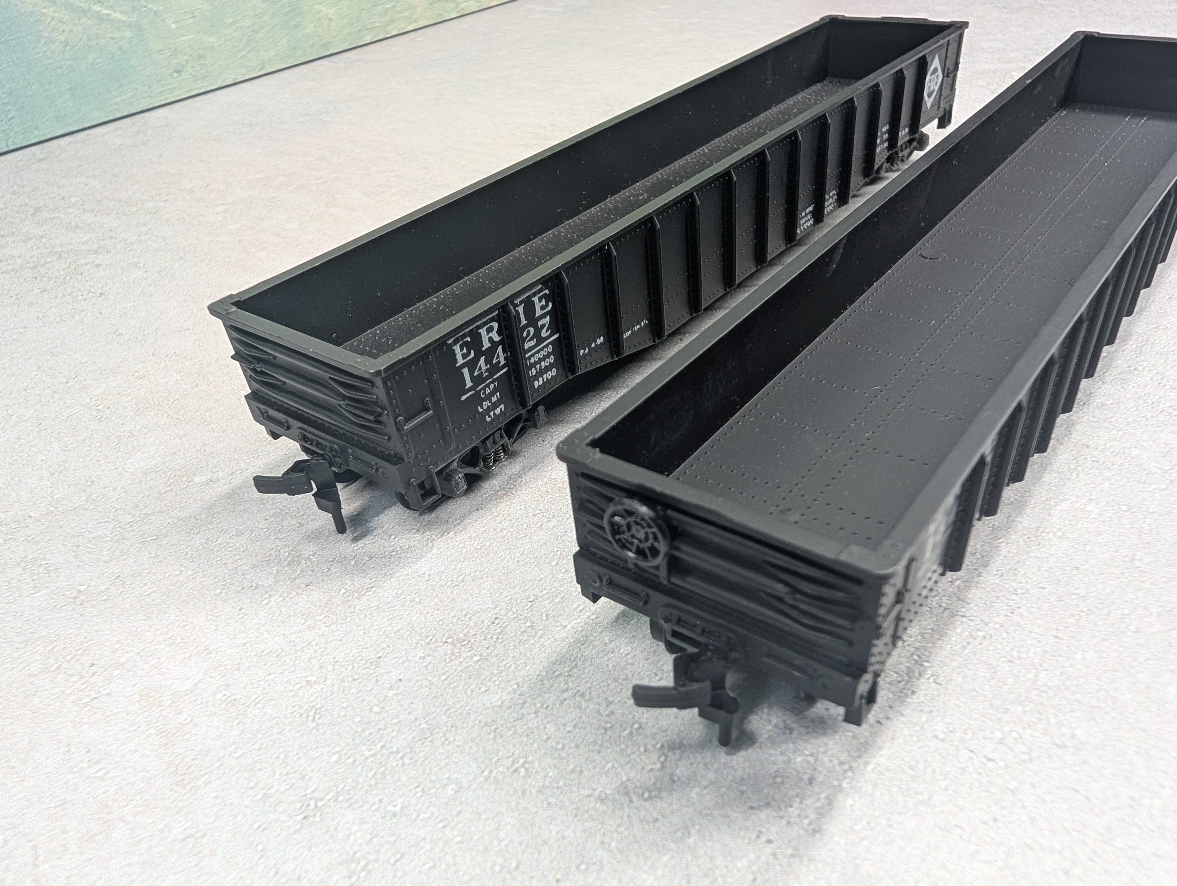 USED HO Scale Pair of 49' Gondolas Erie #14427
