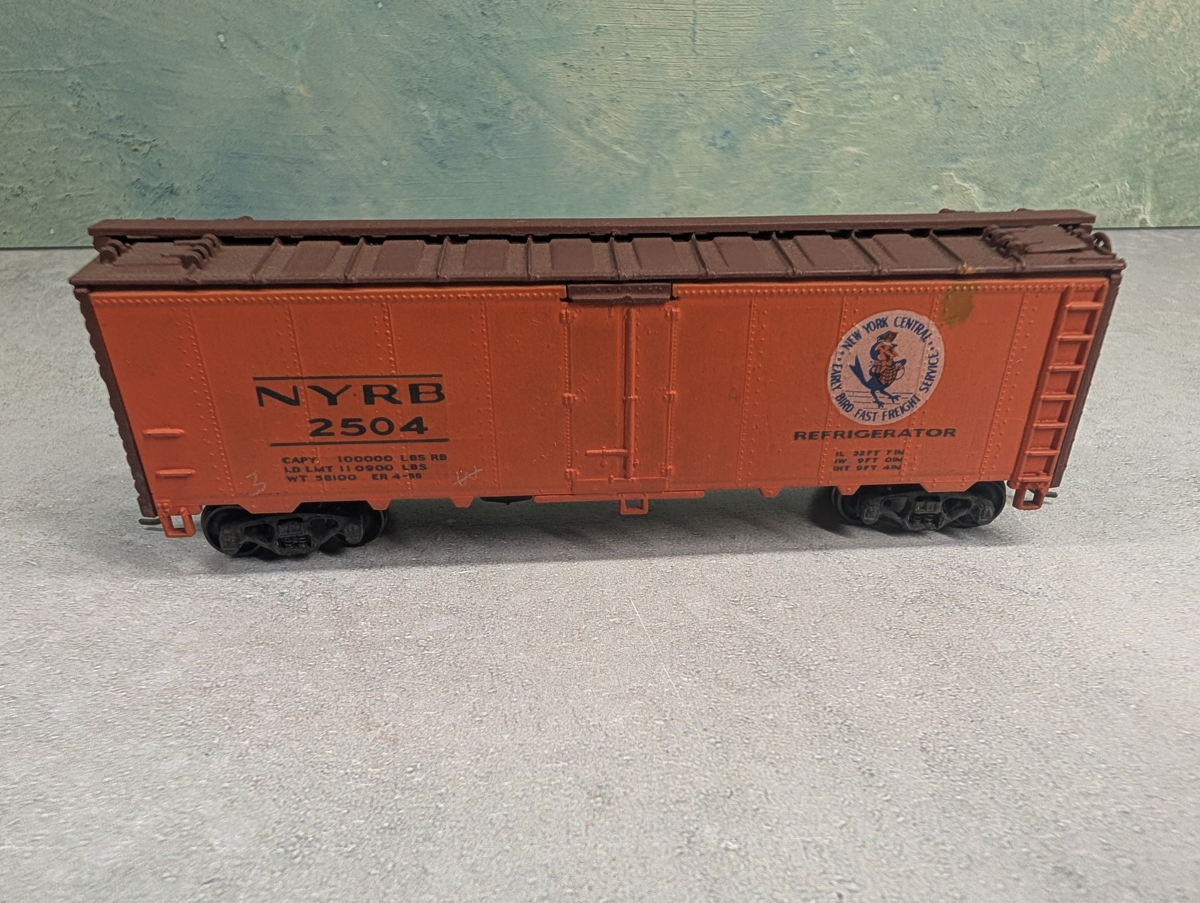 USED HO Scale 40' Refrigerator Box Car New York Central NYRB #2504 Weathered/Decalled