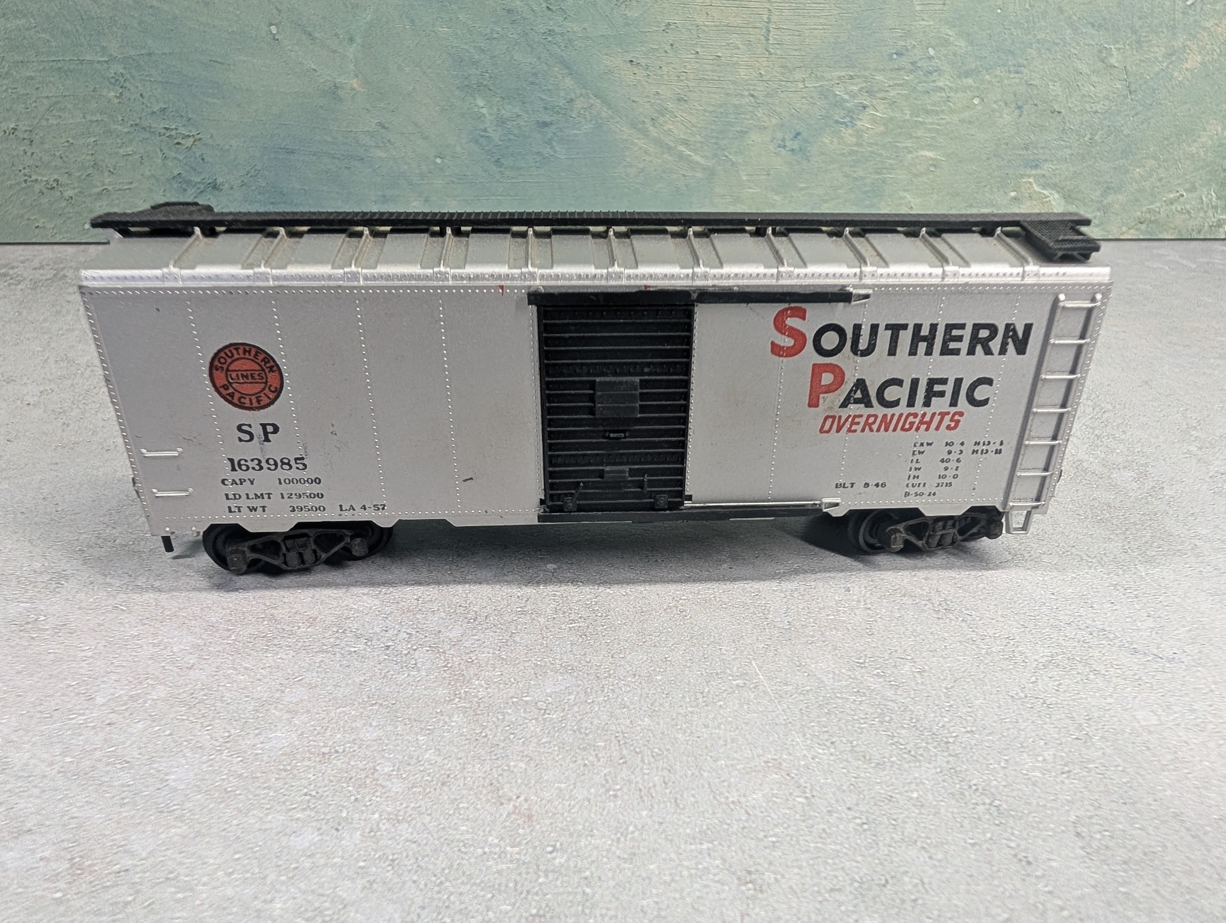 USED Athearn HO Scale 40' Box Car Southern Pacific SP #163985