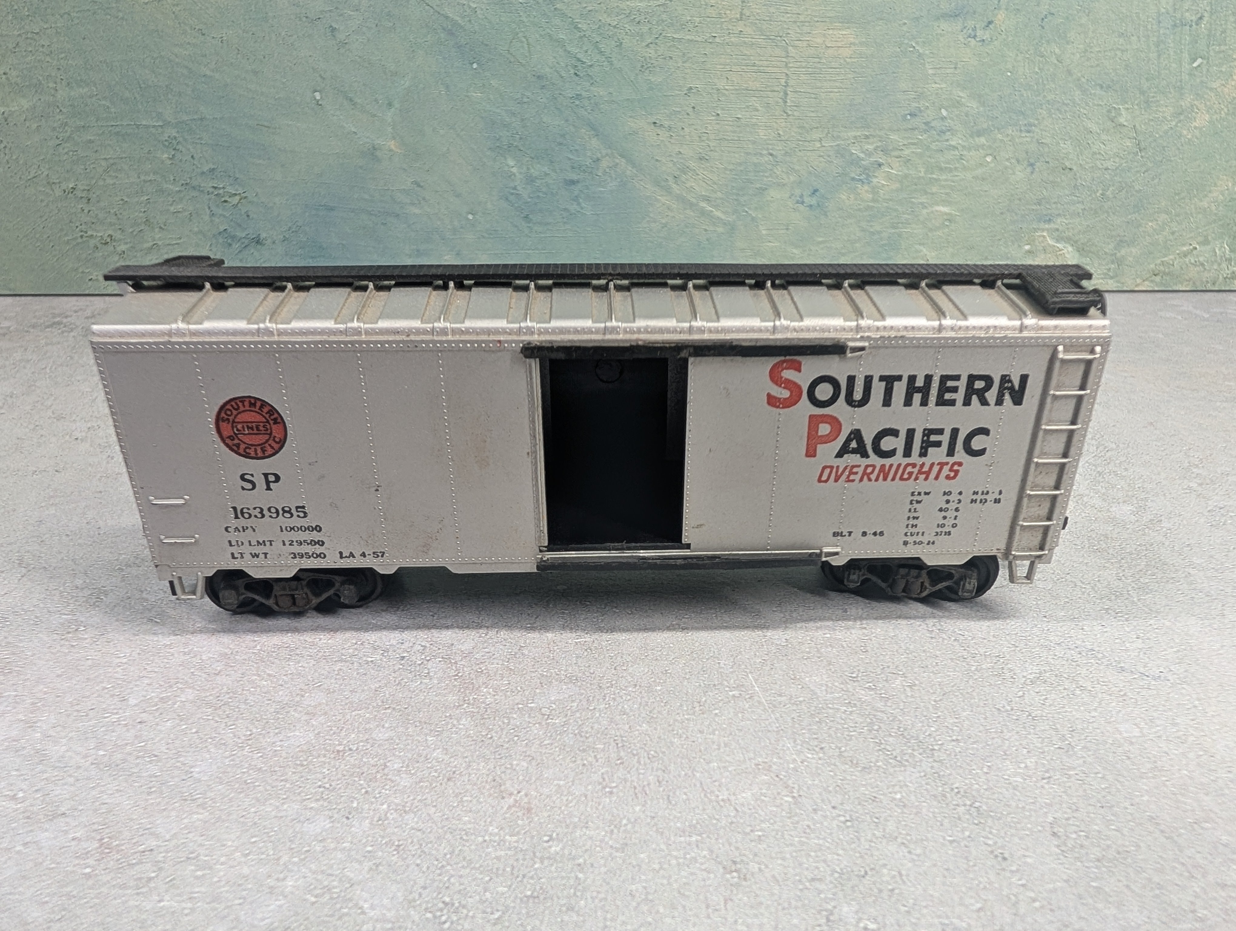 USED Athearn HO Scale 40' Box Car Southern Pacific SP #163985