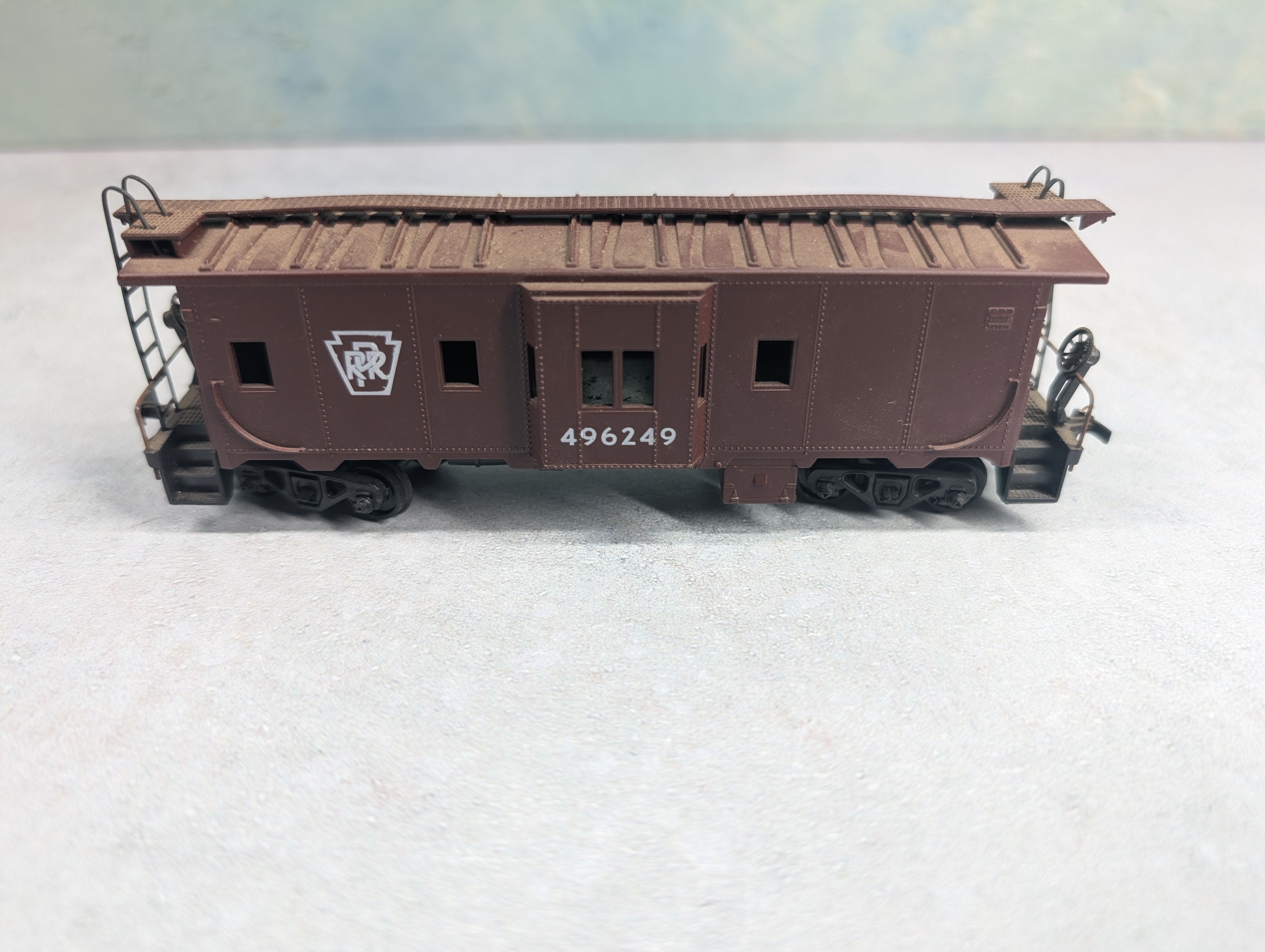 USED Athearn HO Scale Bay Window Caboose Pennsylvania #496249