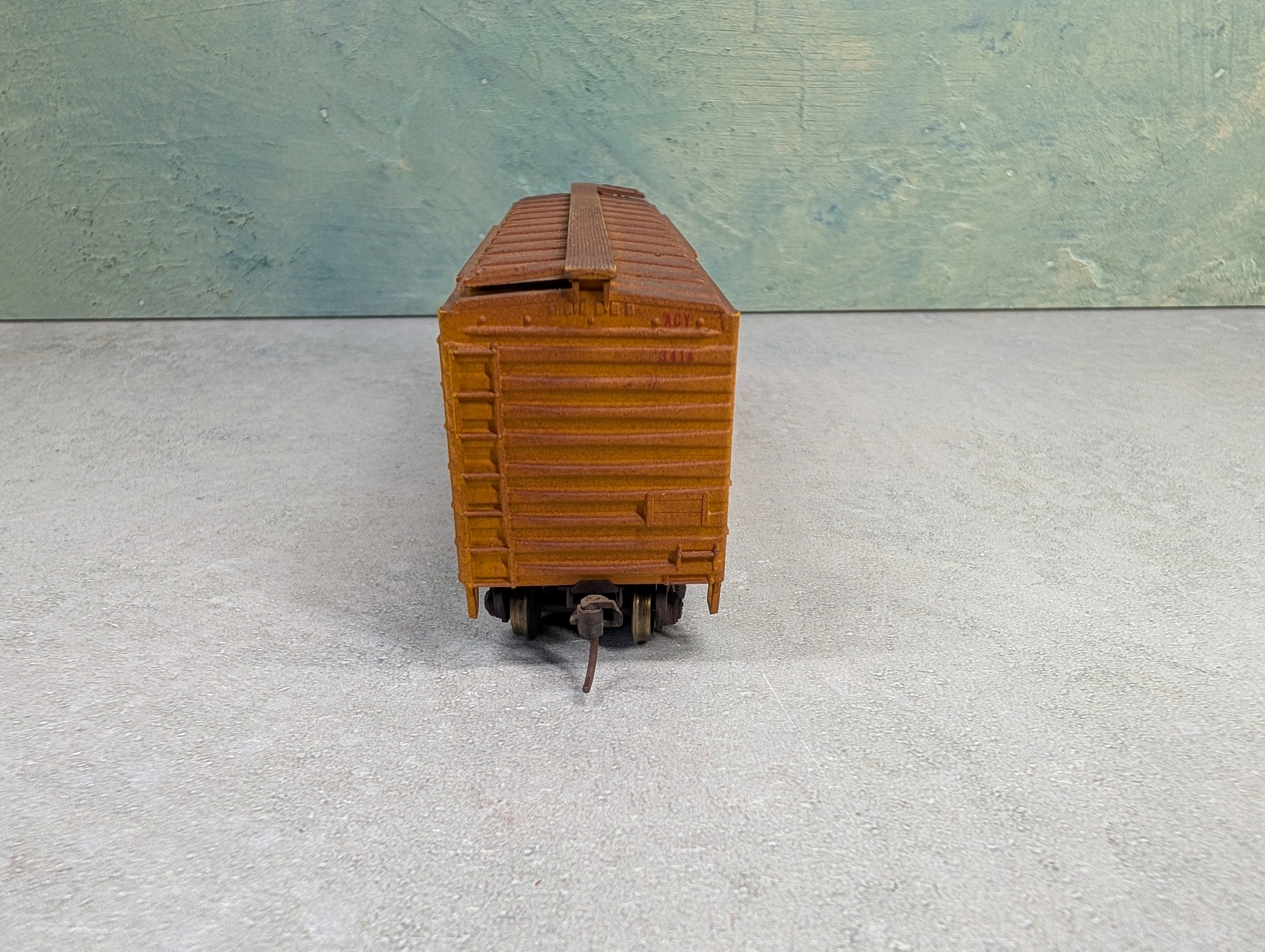 USED HO Scale 40' Box Car ACY #3414 Weathered