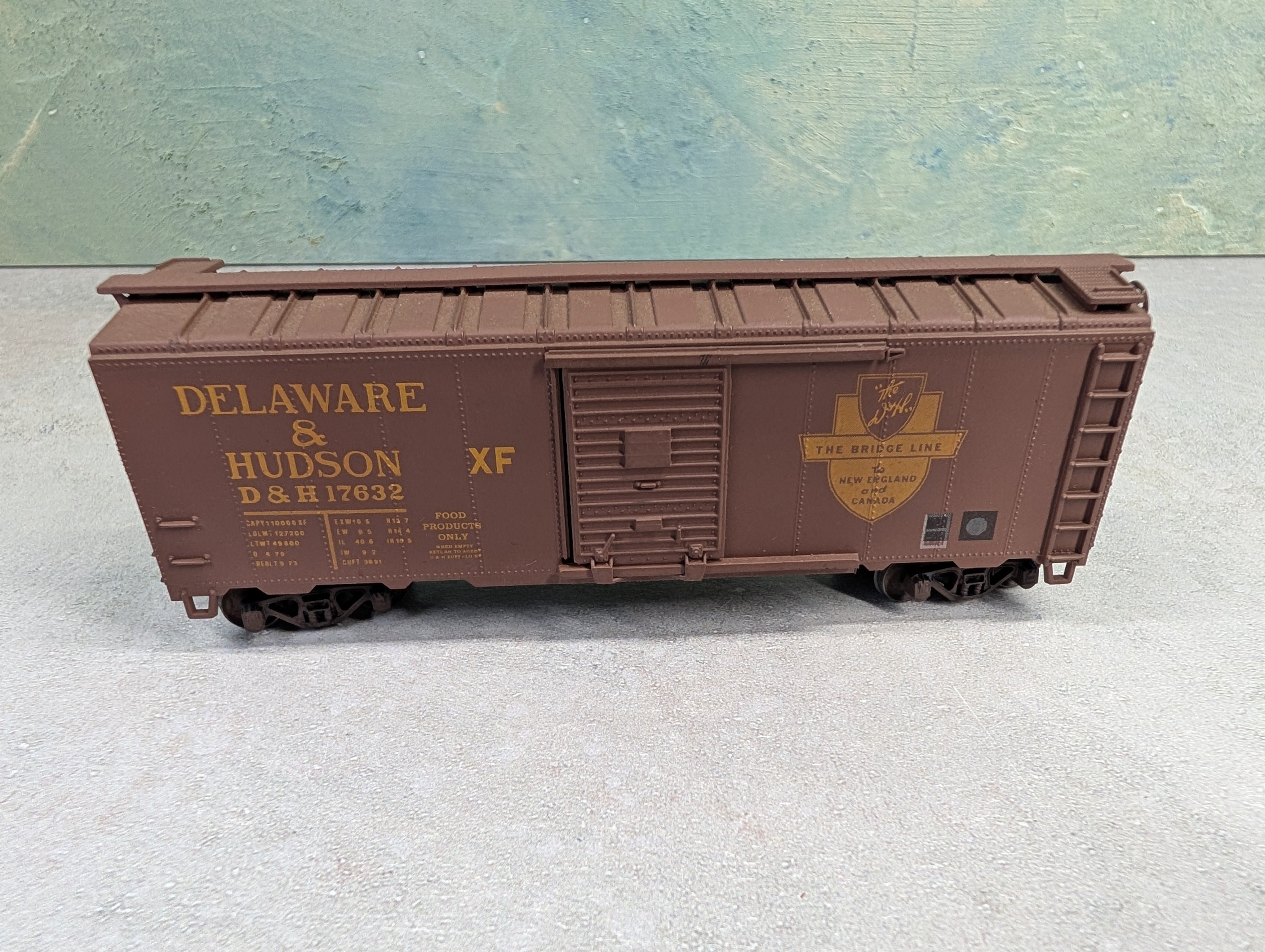 USED Athearn HO Scale 40' Box Car Delaware and Hudson D&H #17632 Weathered