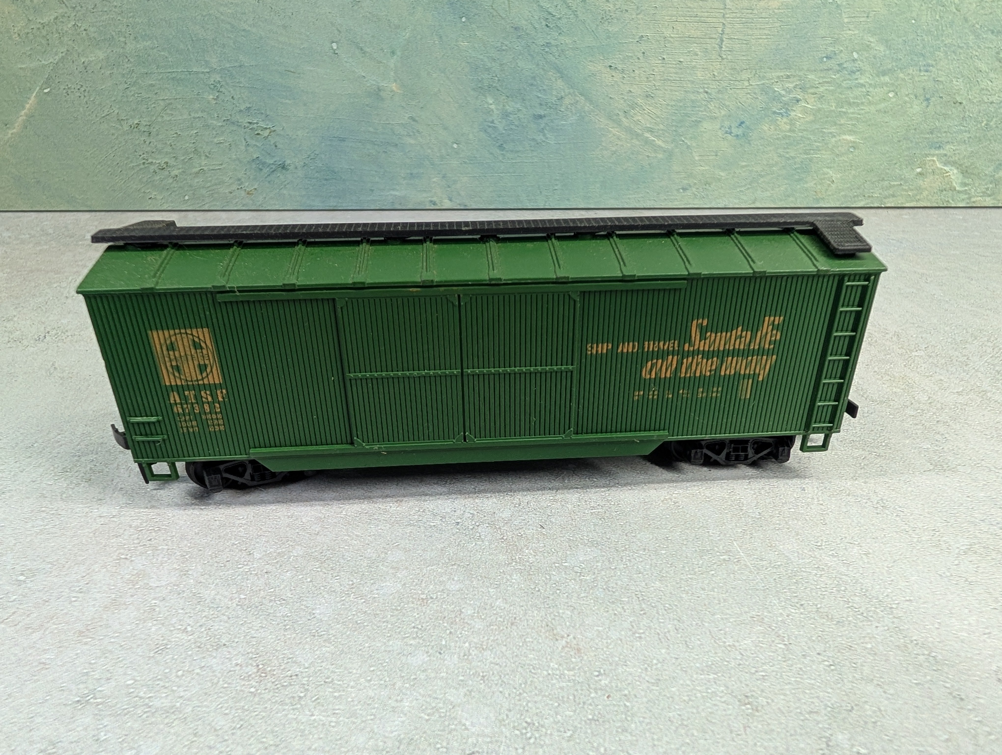 USED Roco HO Scale 40' Box Car Santa Fe ATSF #67382
