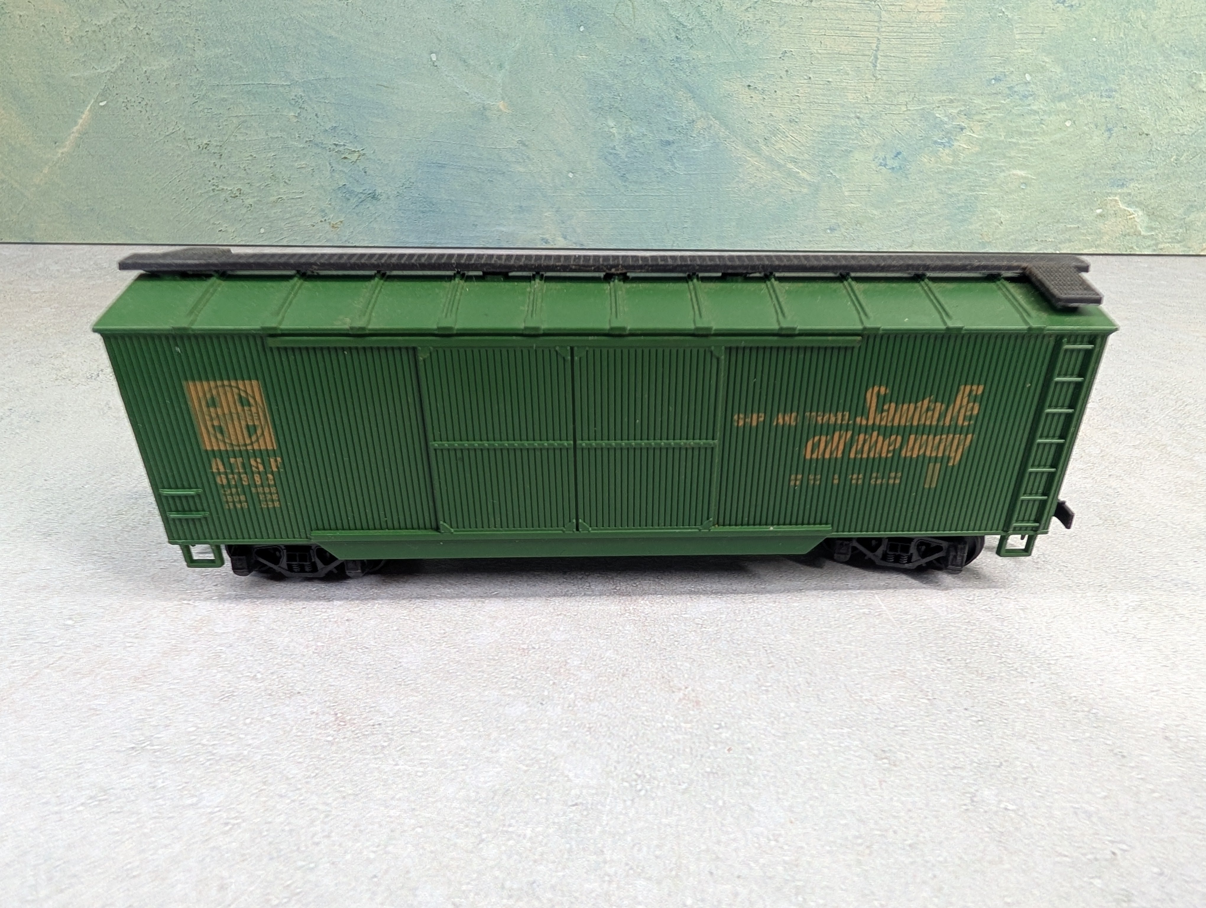 USED Roco HO Scale 40' Box Car Santa Fe ATSF #67382
