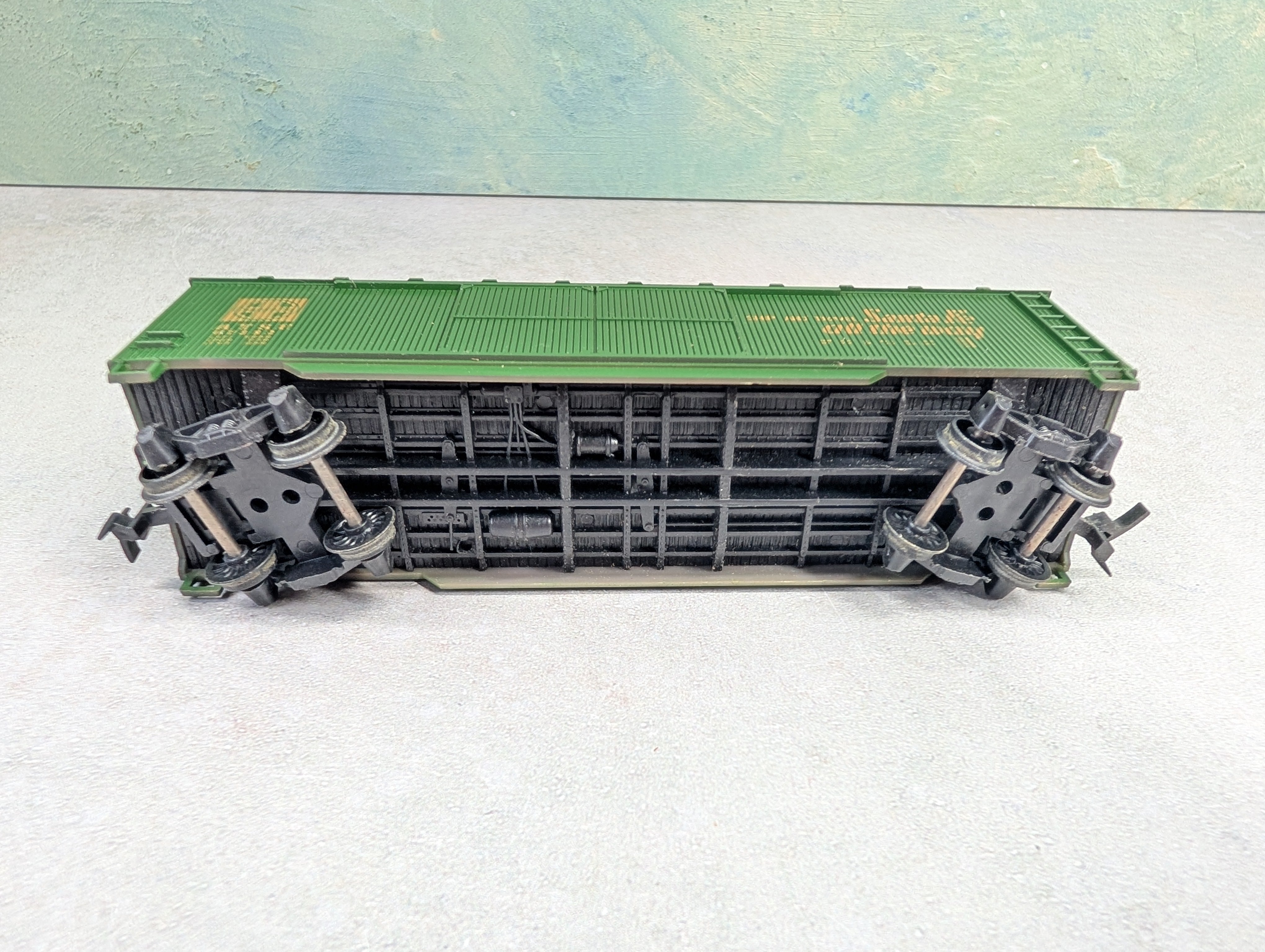 USED Roco HO Scale 40' Box Car Santa Fe ATSF #67382