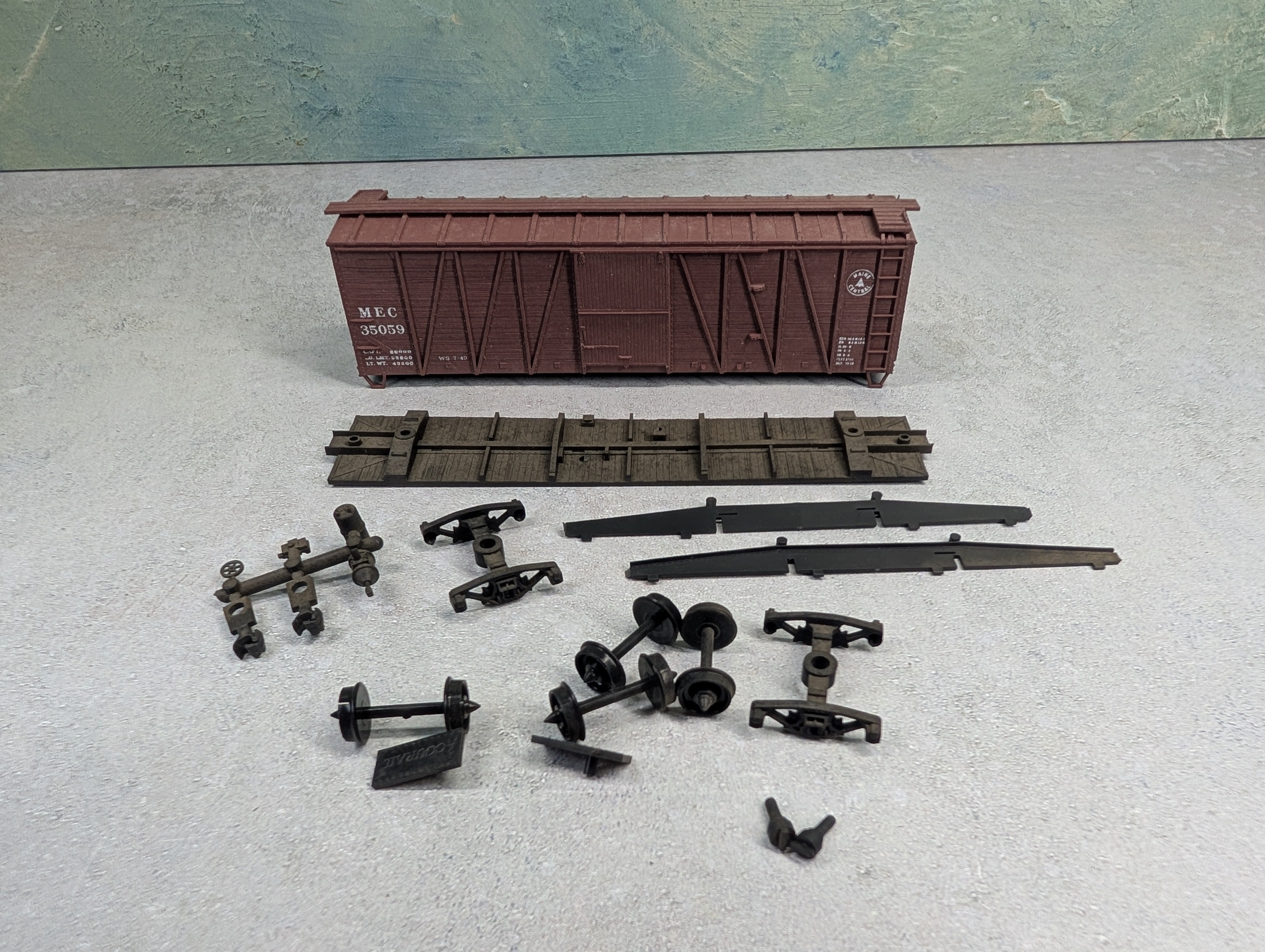 USED Accurail HO Scale 40' Wooden Box Car Maine Central MEC #35059 KIT