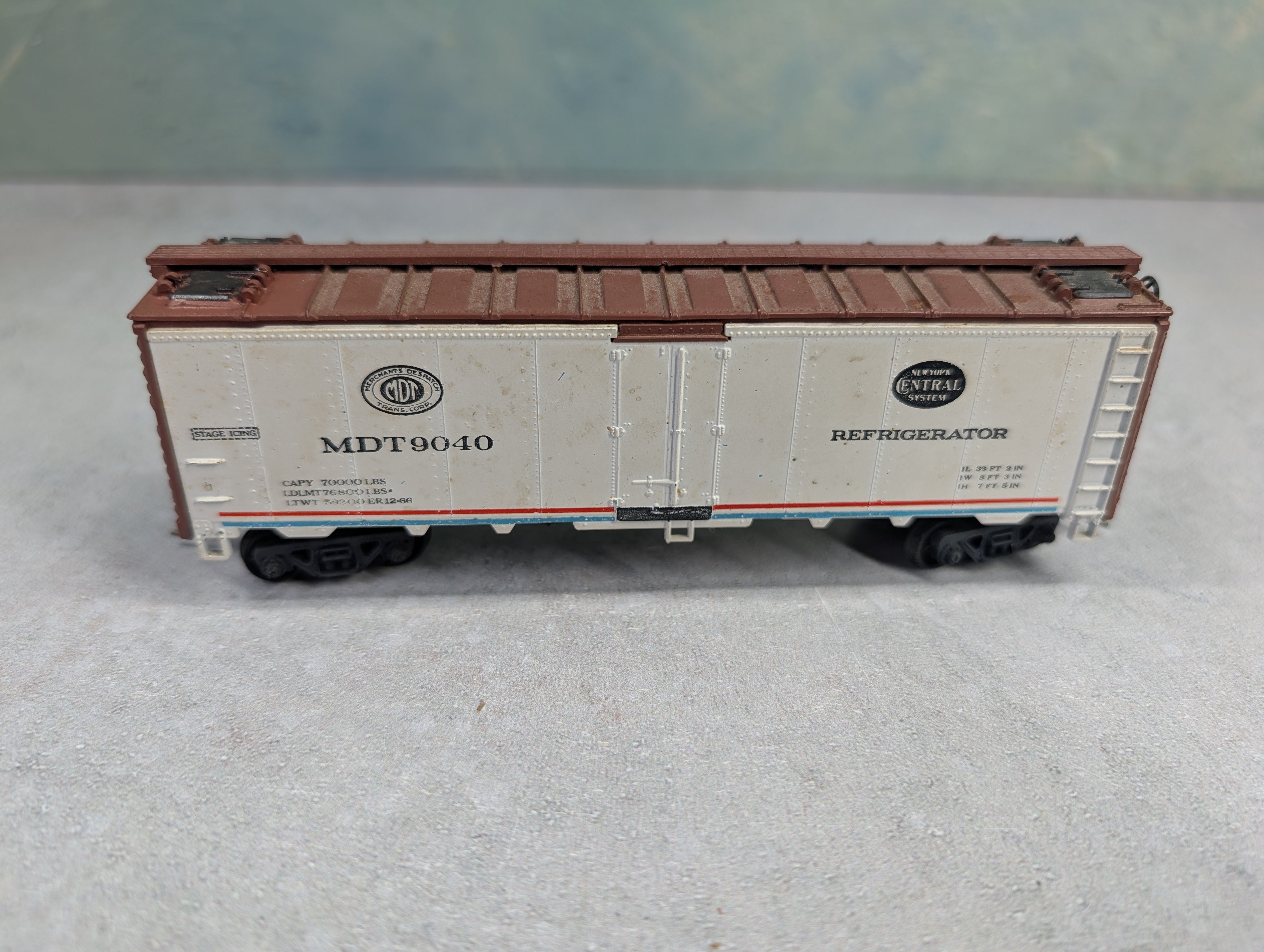 USED Athearn HO Scale 40' Reefer New York Central MDT #9040
