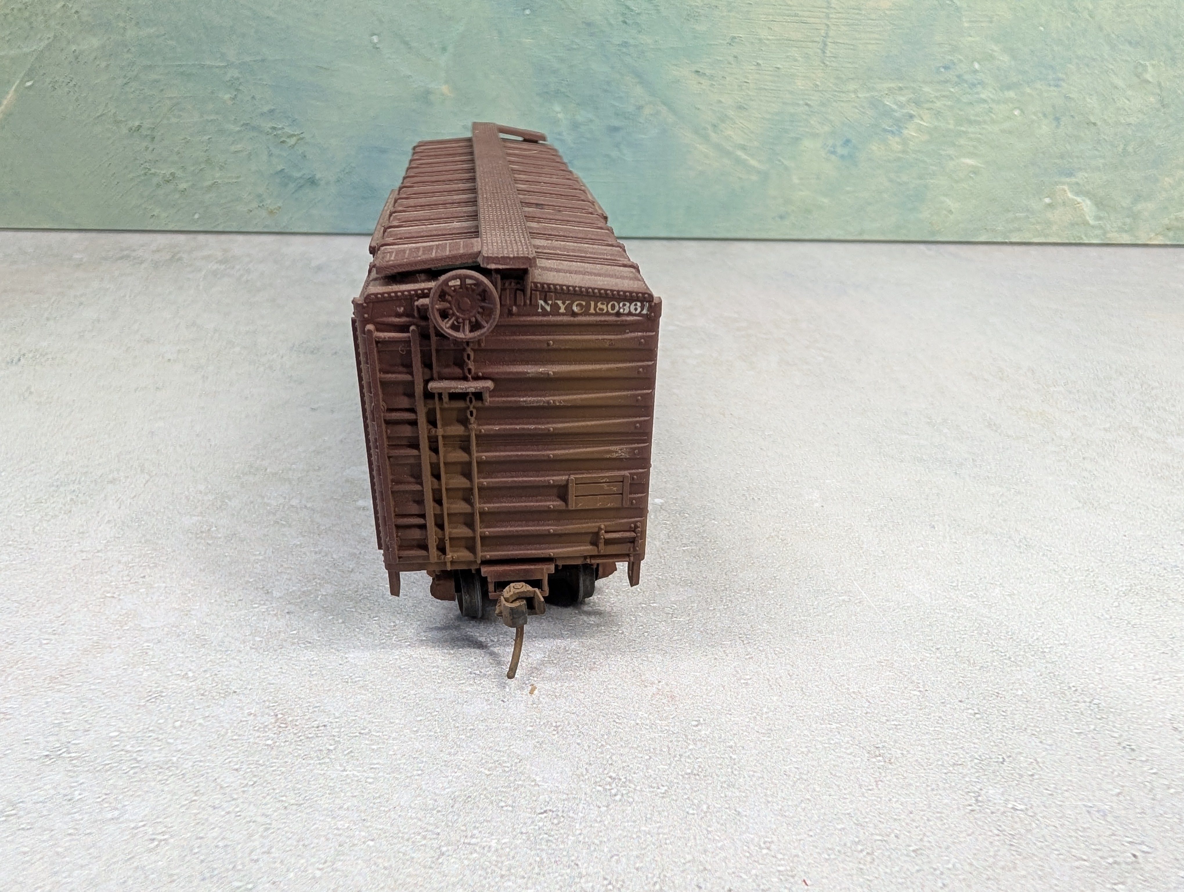 USED HO Scale 40' Box Car New York Central NYC #180361 Weathered