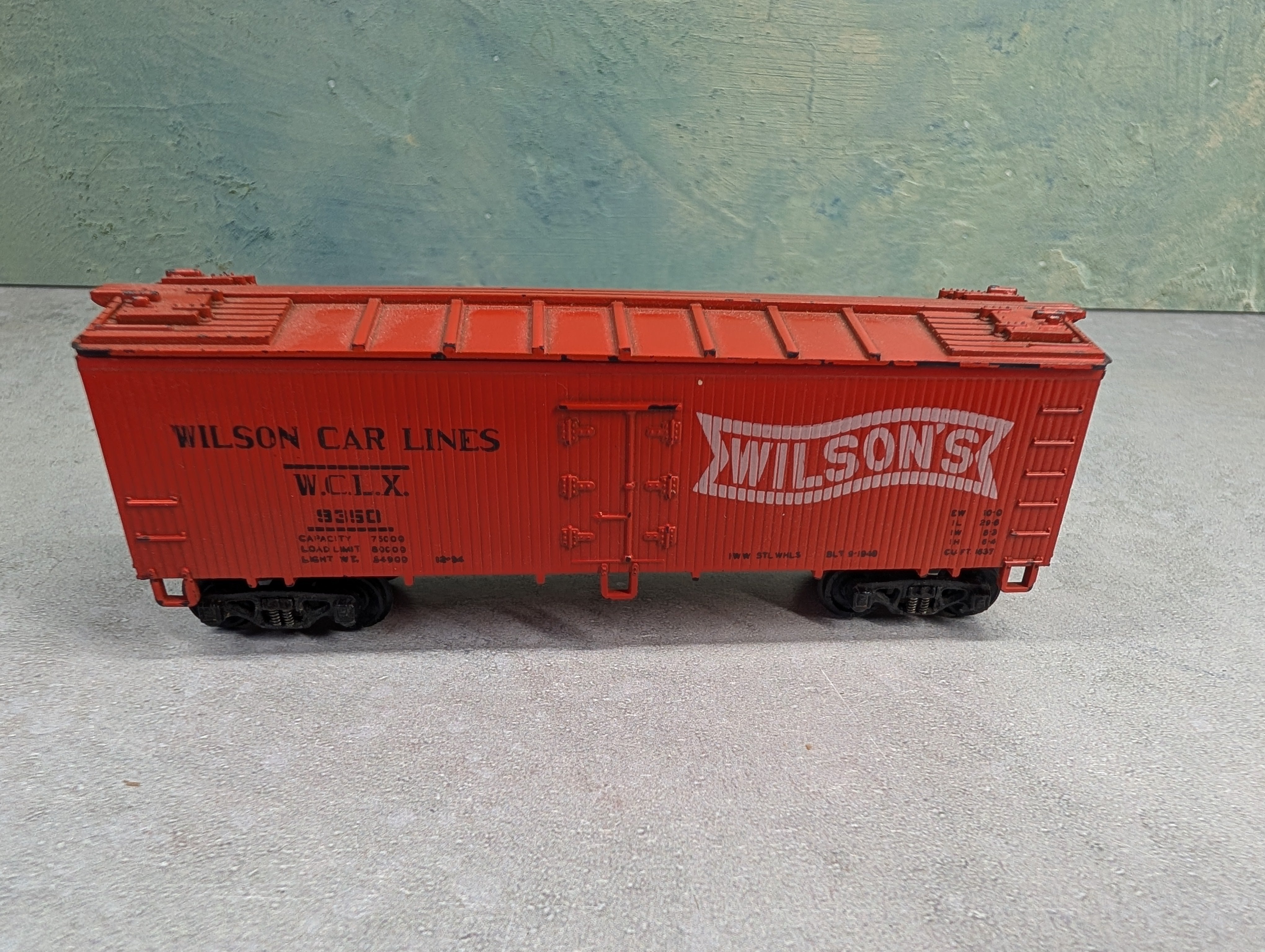 USED Varney HO Scale Wooden Box Car Wilson's WCLX #9350