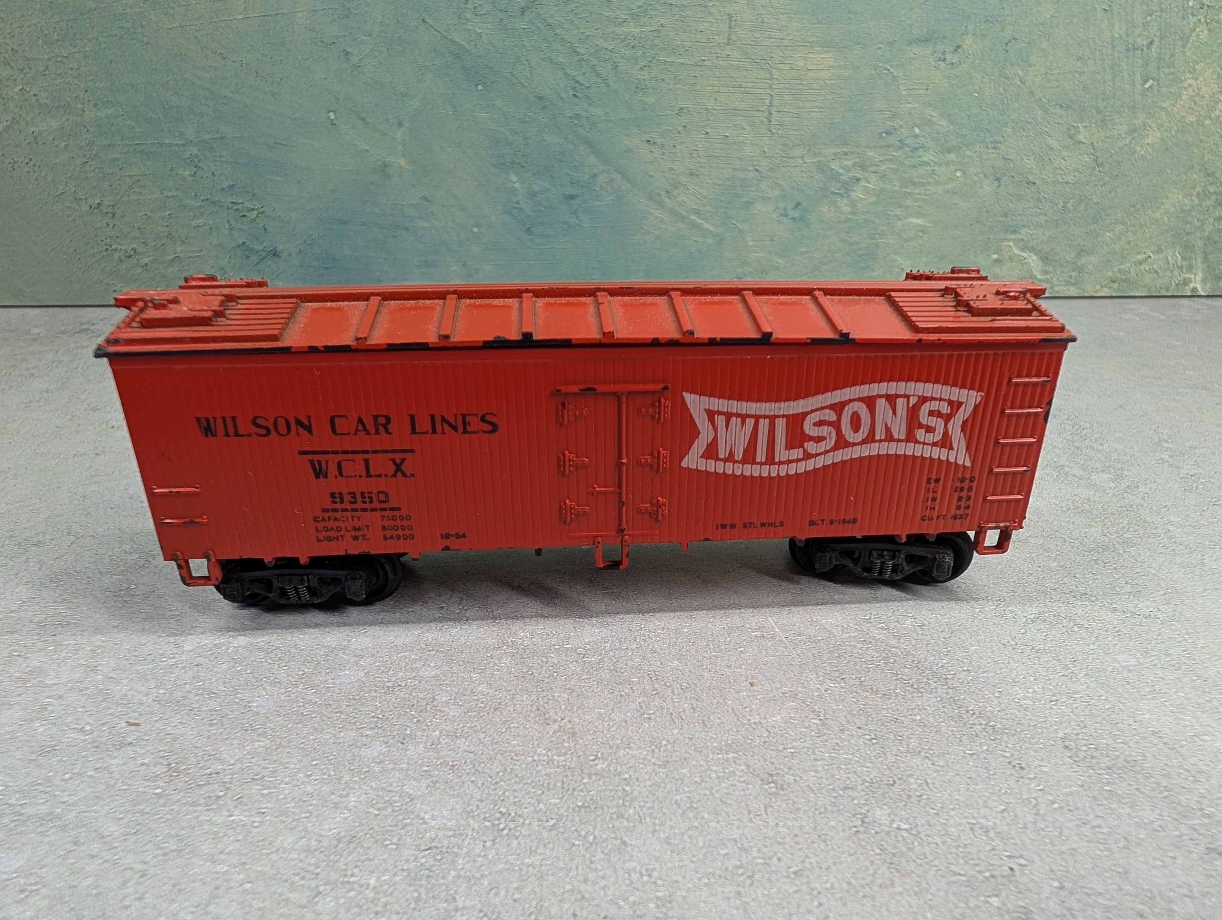 USED Varney HO Scale Wooden Box Car Wilson's WCLX #9350