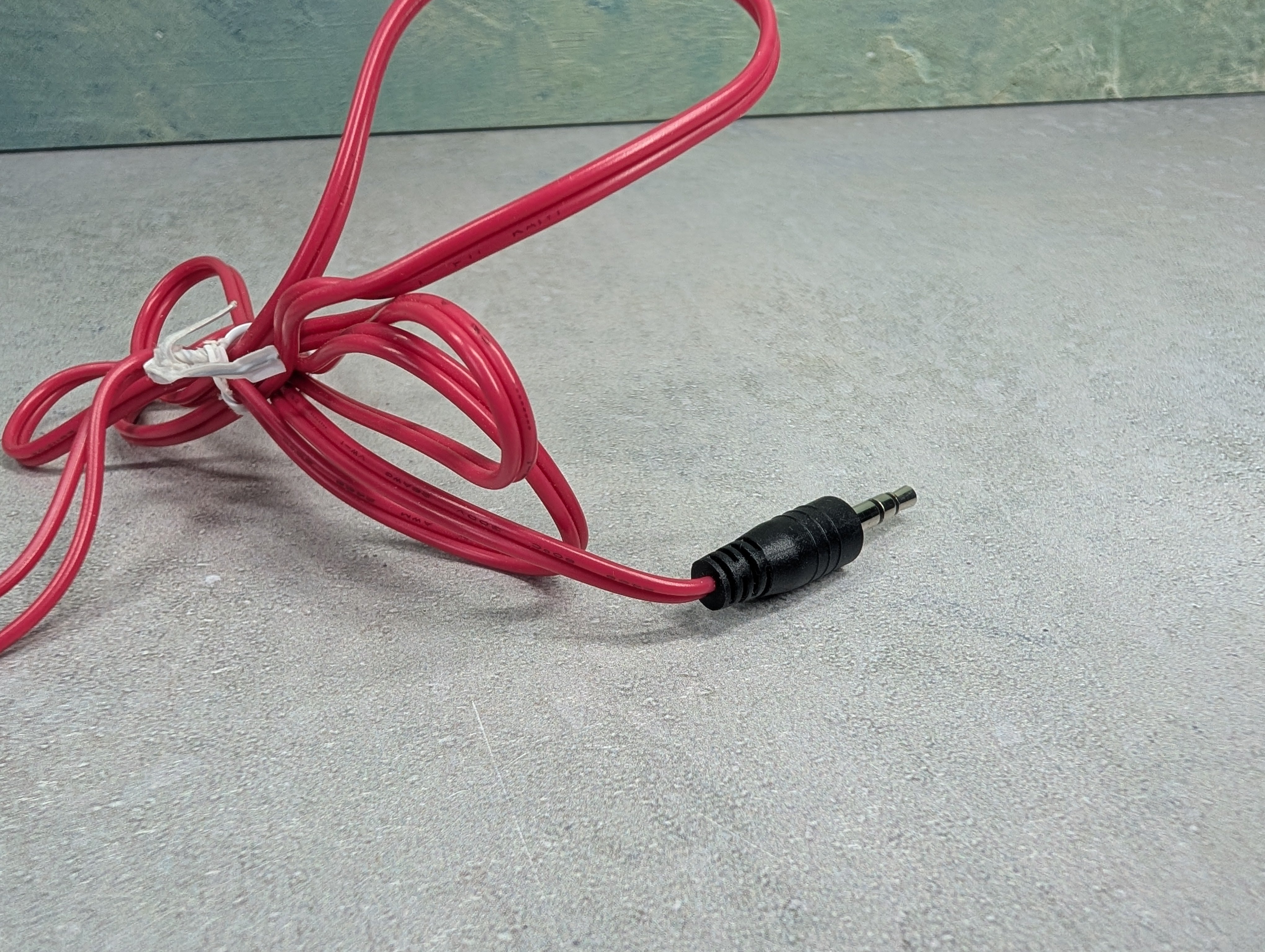 USED Bachmann MULTI Scale Red Wire with Jack Plug and Stripped Ends