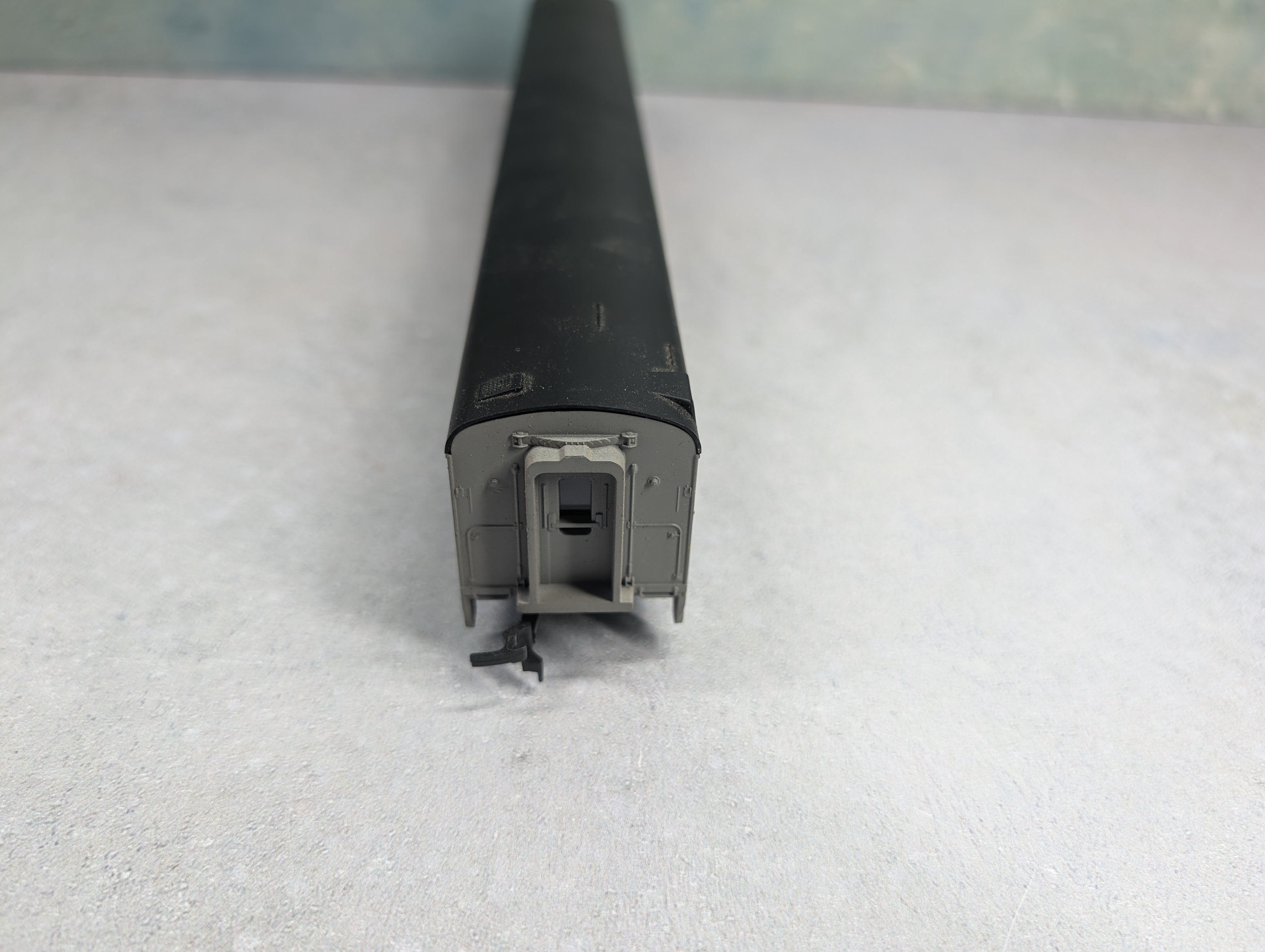 USED Rivarossi HO Scale 1930 Sleeper 85' Passenger Car Lackawanna #325