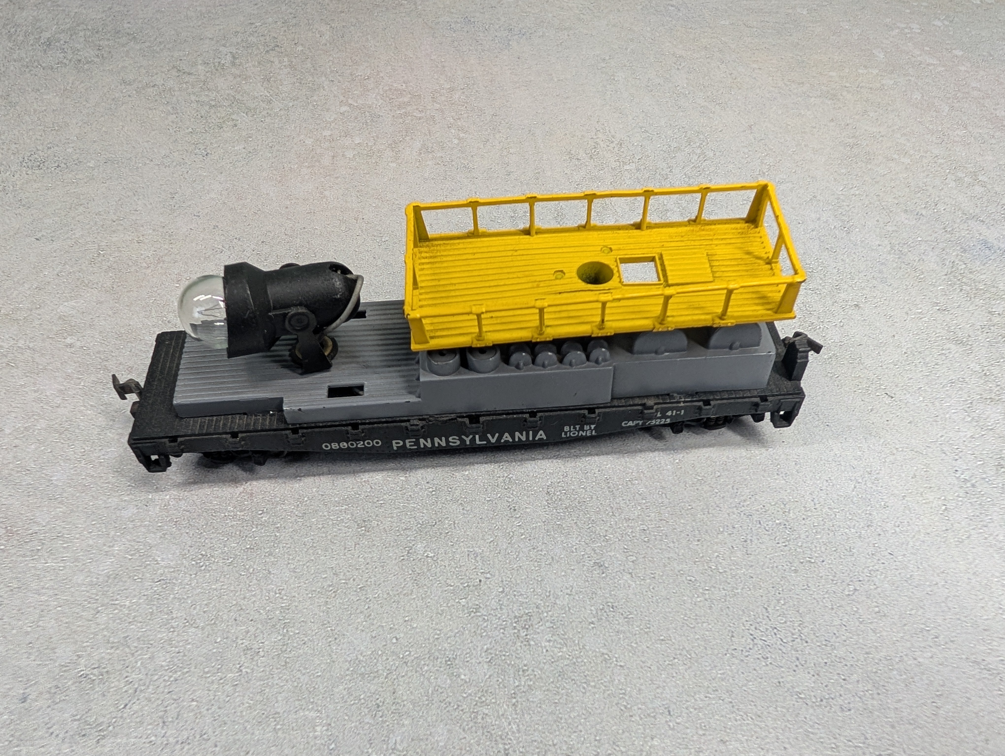USED Lionel HO Scale Search Light Car Pennsylvania #0860200 Light Works