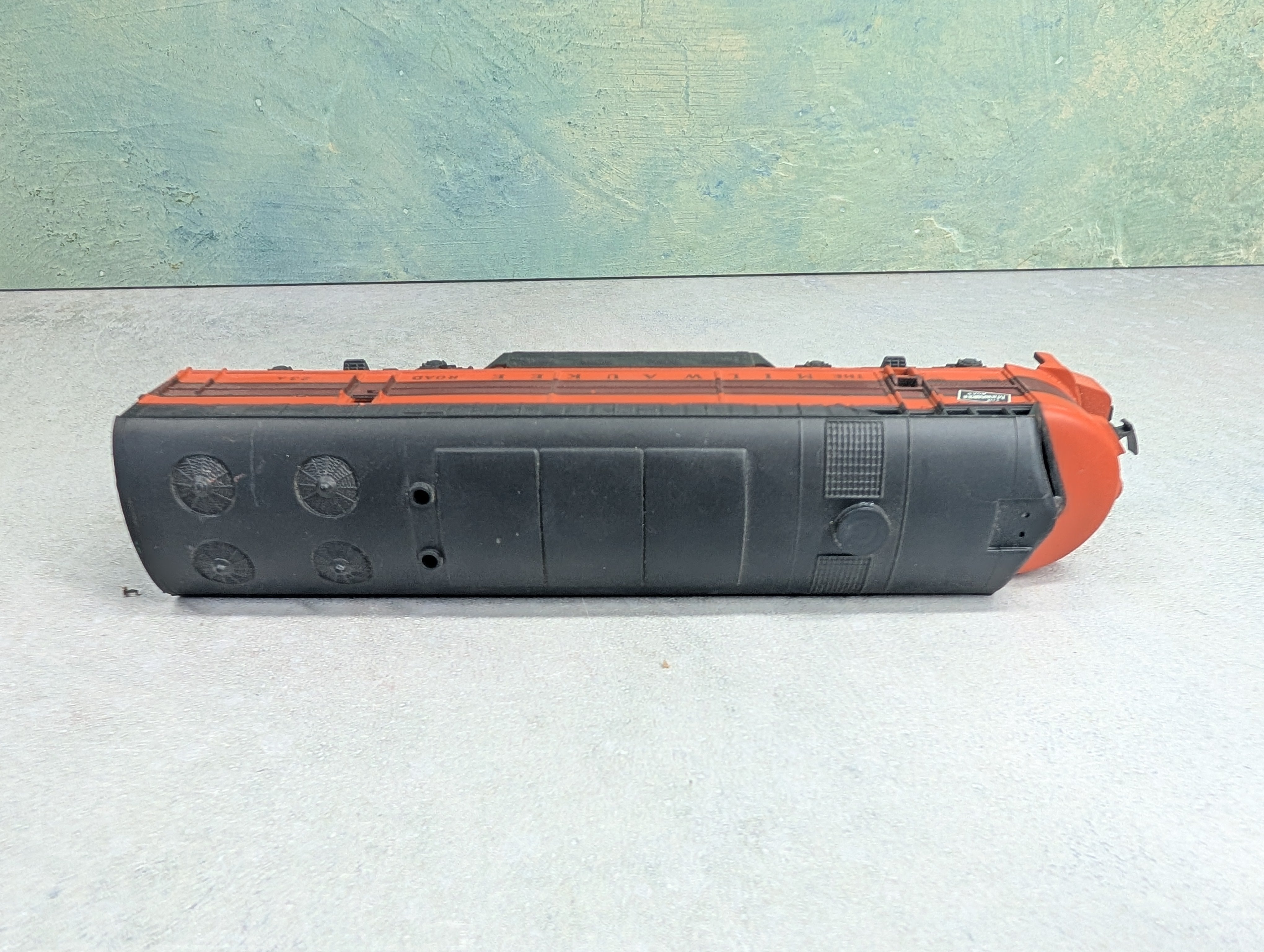 USED AHM HO Scale FM C-Liner Diesel Locomotive Milwaukee Road #23A Unpowered