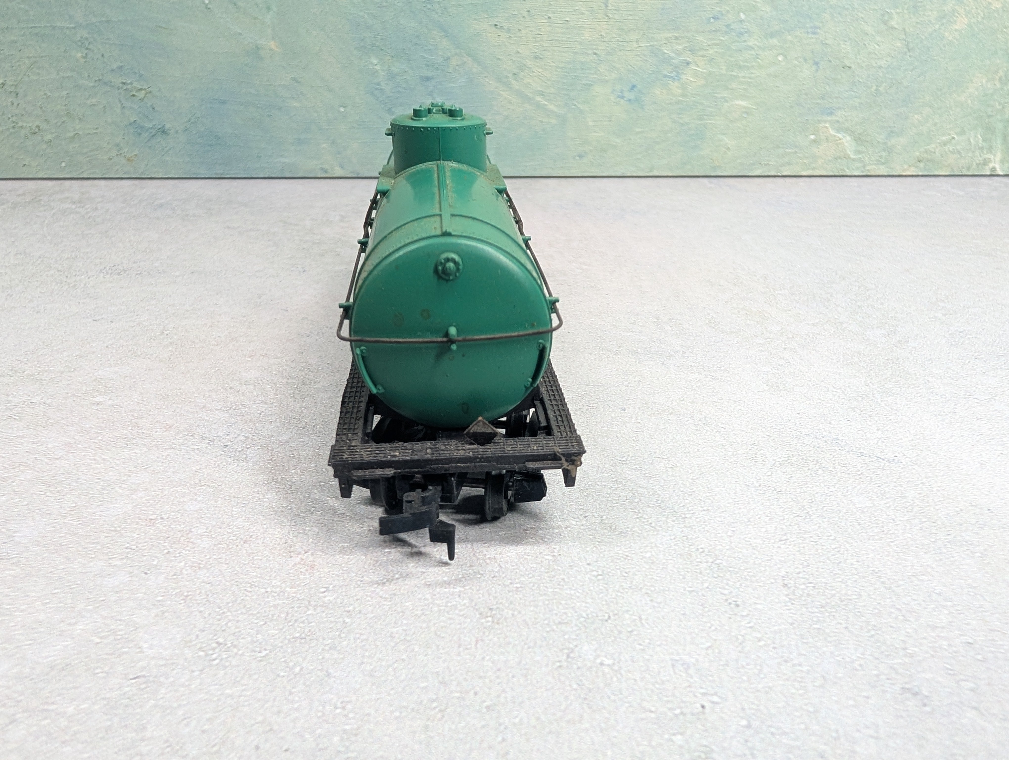 USED Mantua HO Scale Single Dome Tank Car Cities Service