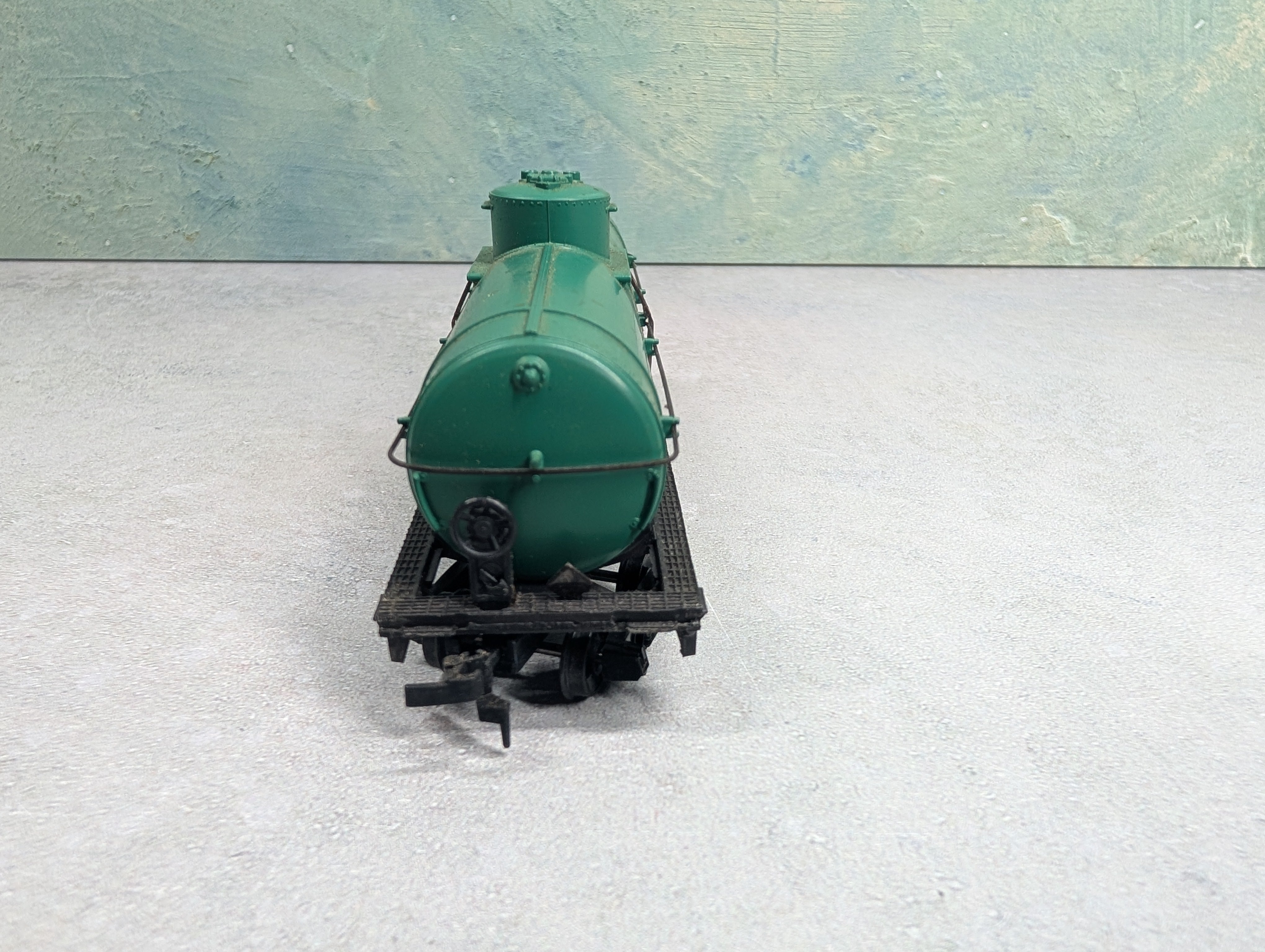 USED Mantua HO Scale Single Dome Tank Car Cities Service