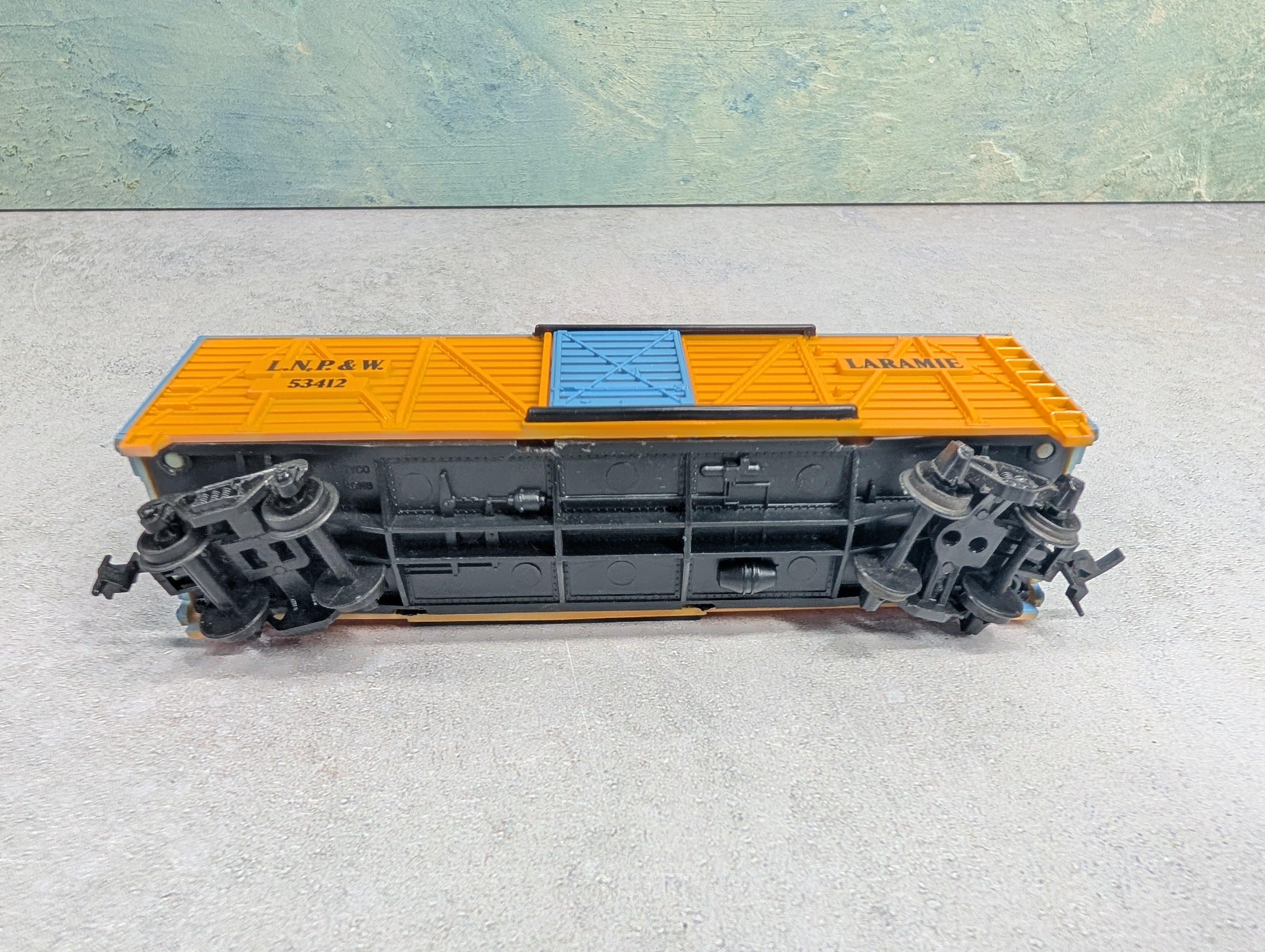 USED Tyco HO Scale 40' Cattle Stock Car Laramie LNP&W #53412