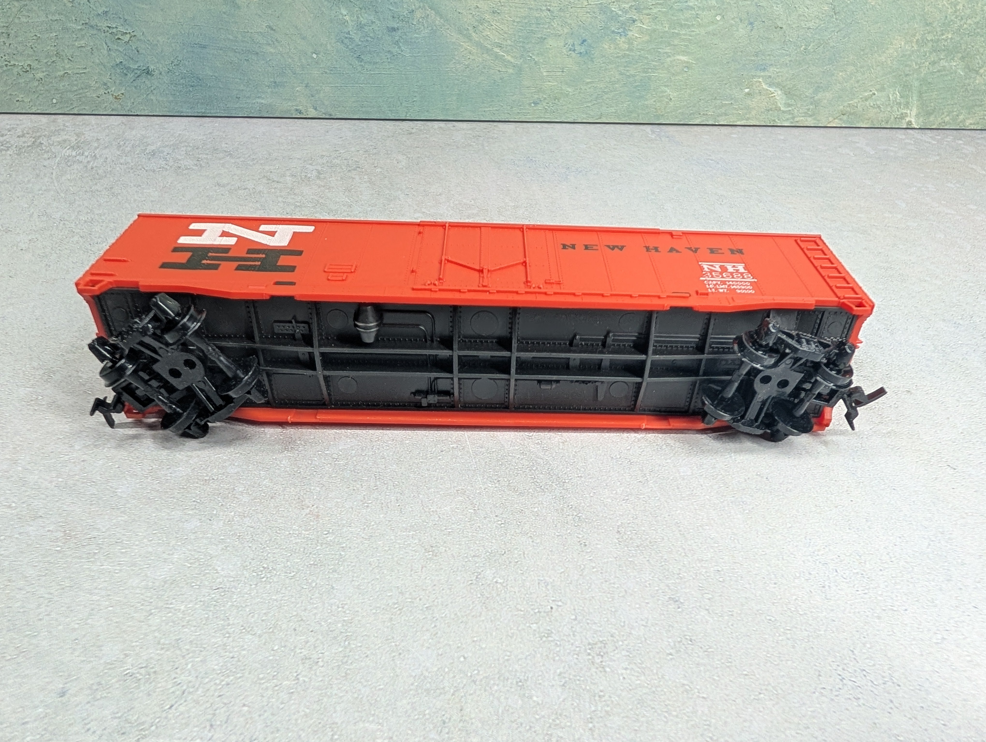 USED Tyco HO Scale 50' Box Car New Haven NH #35688