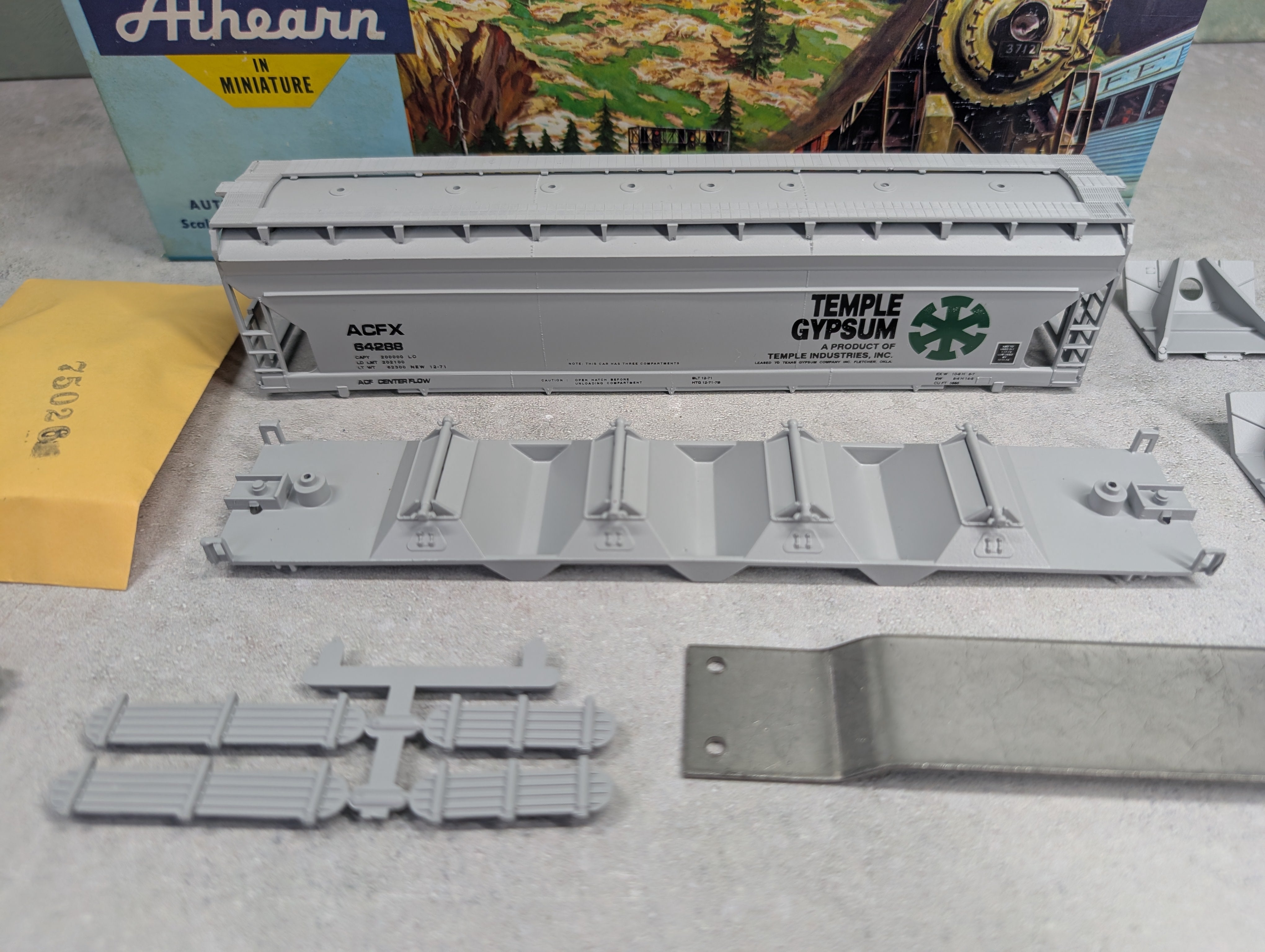 USED Athearn 1999 HO Scale 55' ACF Center-Flow Hopper Temple Gypsum ACFX #64288 Bev-Bel KIT