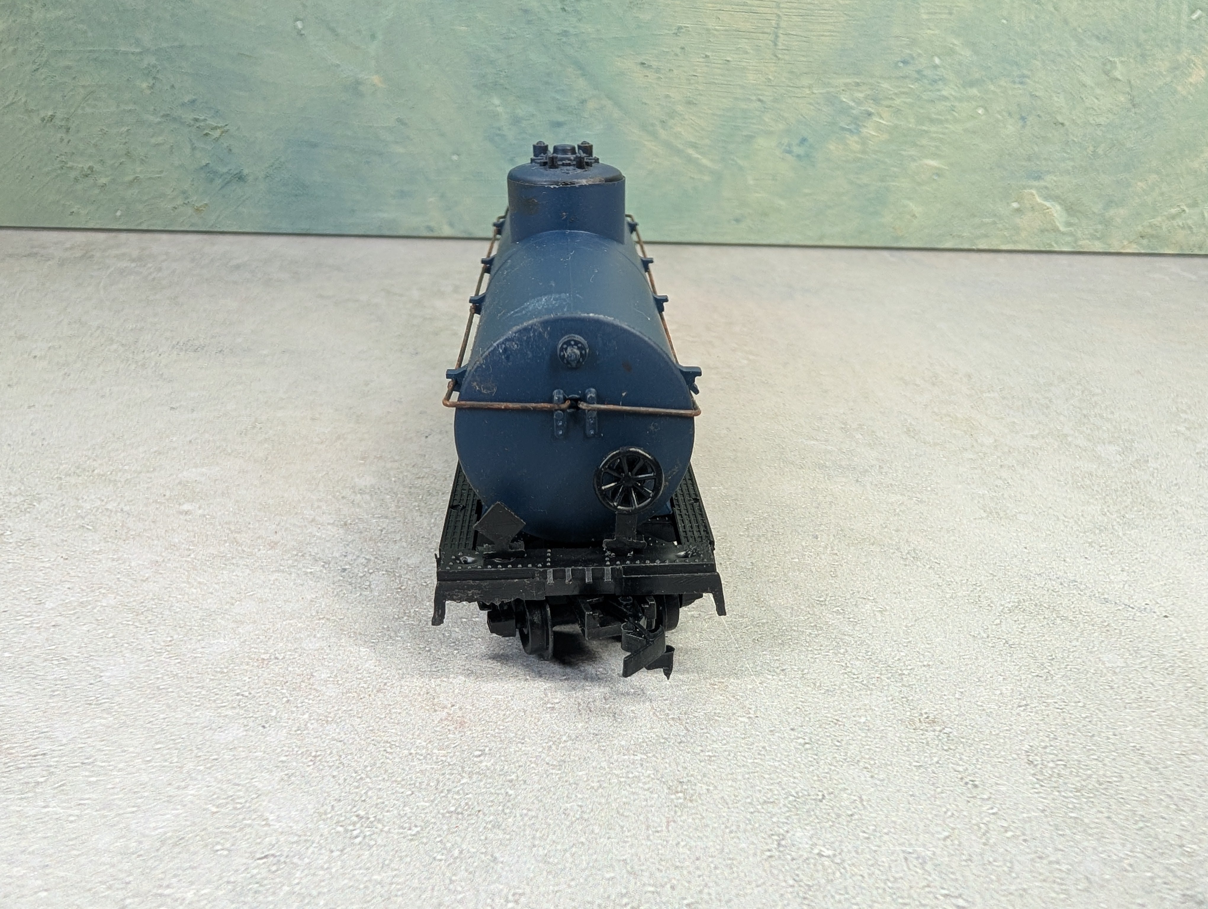 USED HO Scale Single Dome Tank Car Gulf GRCX #3882