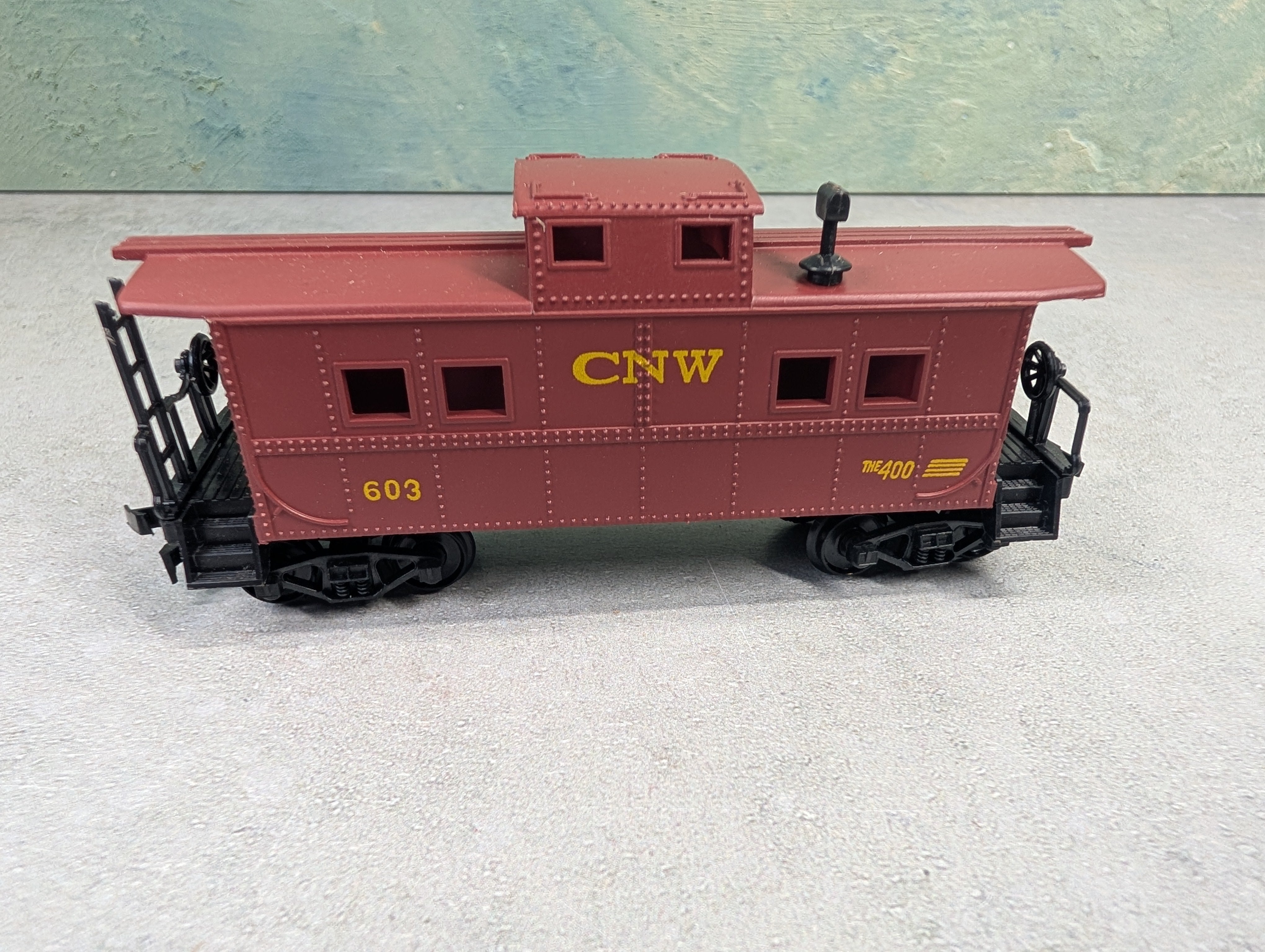 USED Life-Like HO Scale Caboose Chicago & North Western CNW #603