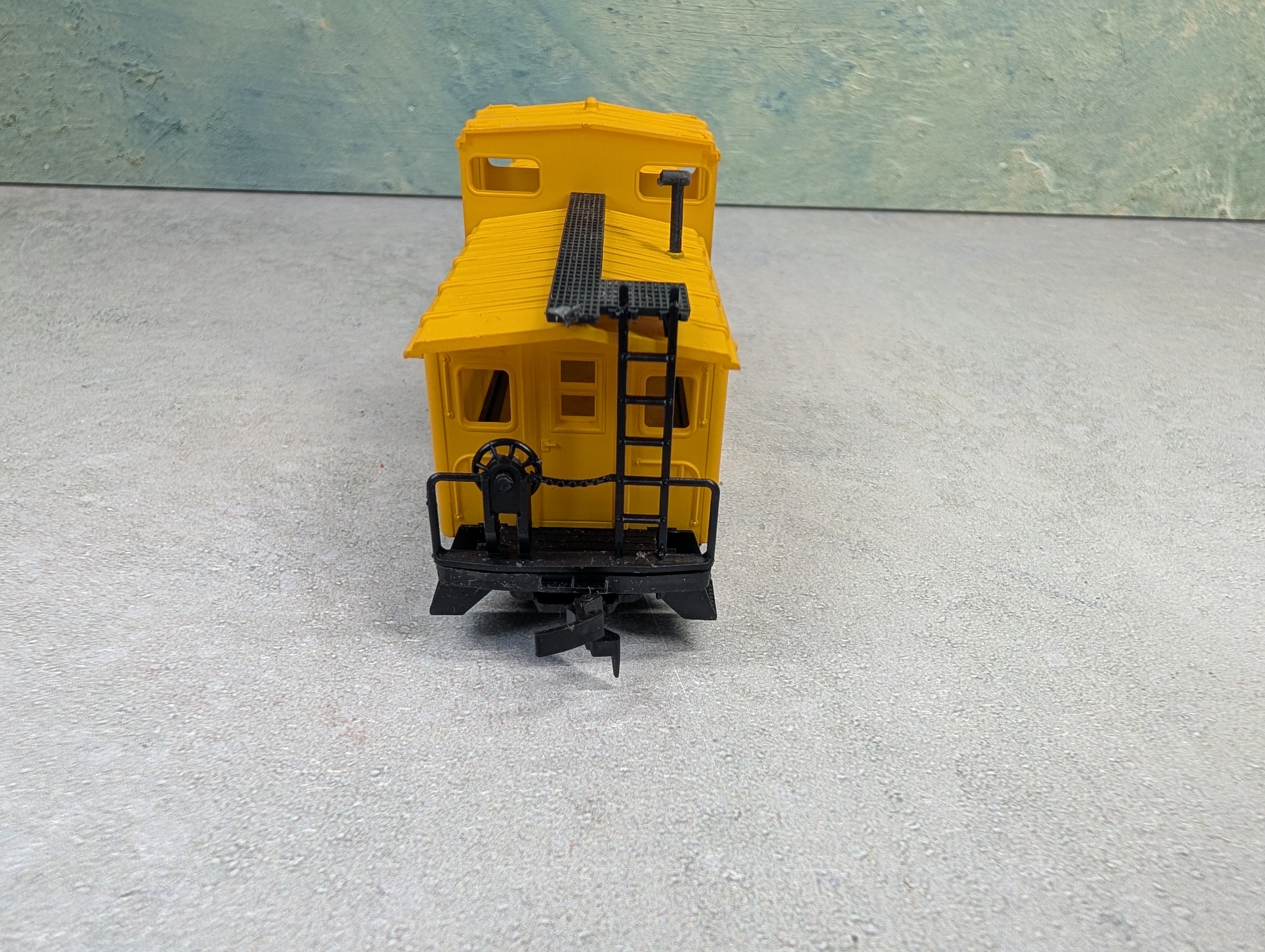 USED AHM HO Scale Caboose Chessie System C&O #3465