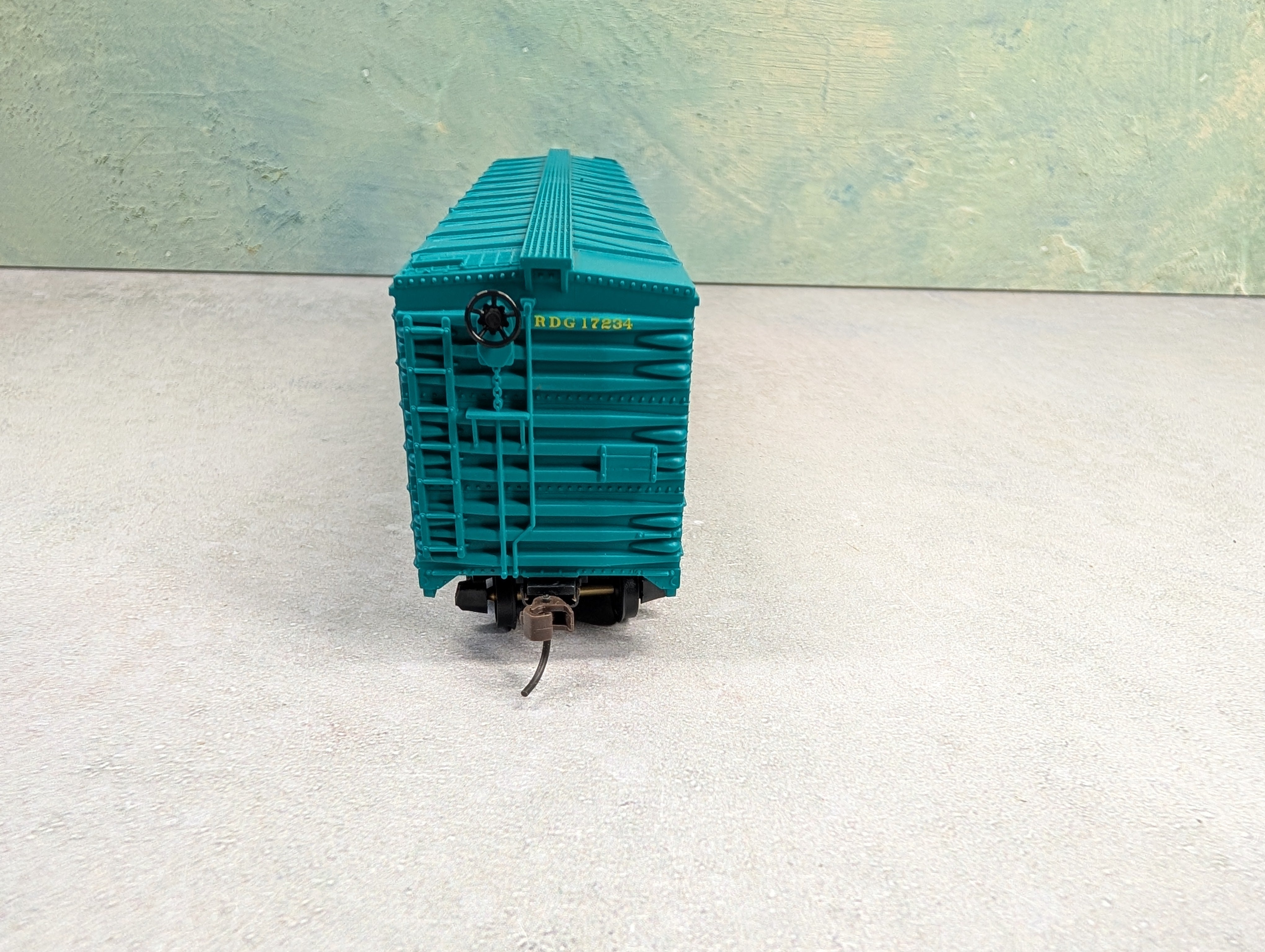 USED Mantua 755021 HO Scale 50' Plug Door Box Car Reading RDG #17234