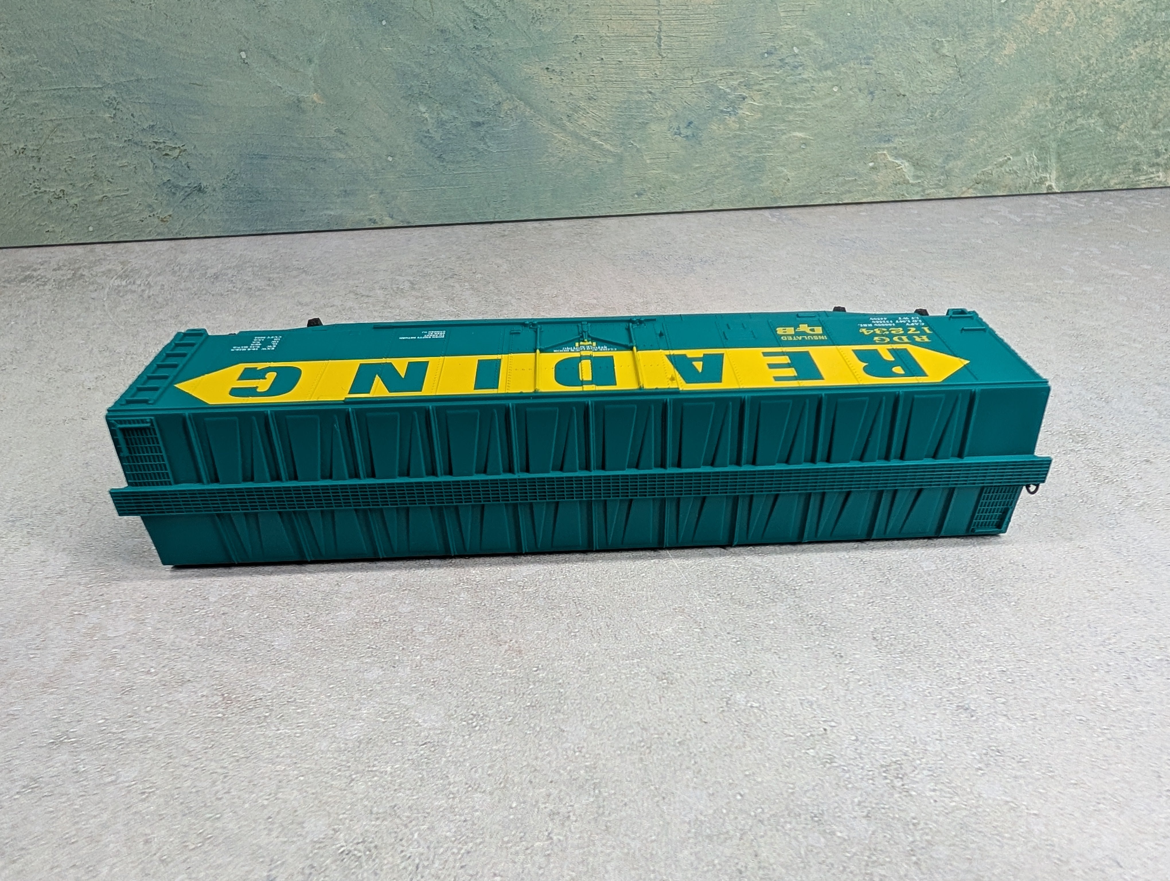 USED Mantua 755021 HO Scale 50' Plug Door Box Car Reading RDG #17234