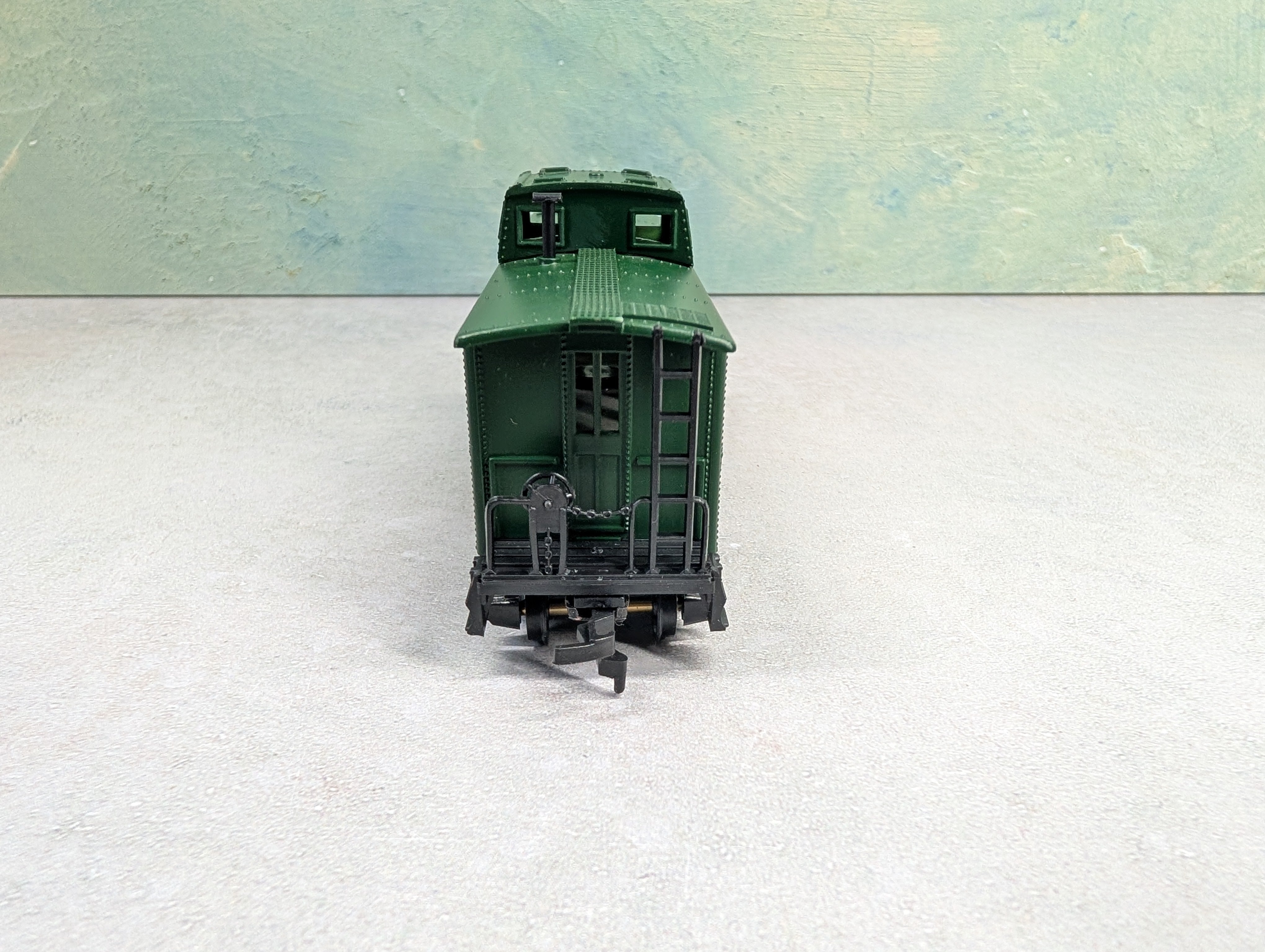 USED Mantua 726-521 HO Scale Heavy 36' Caboose Reading #92917