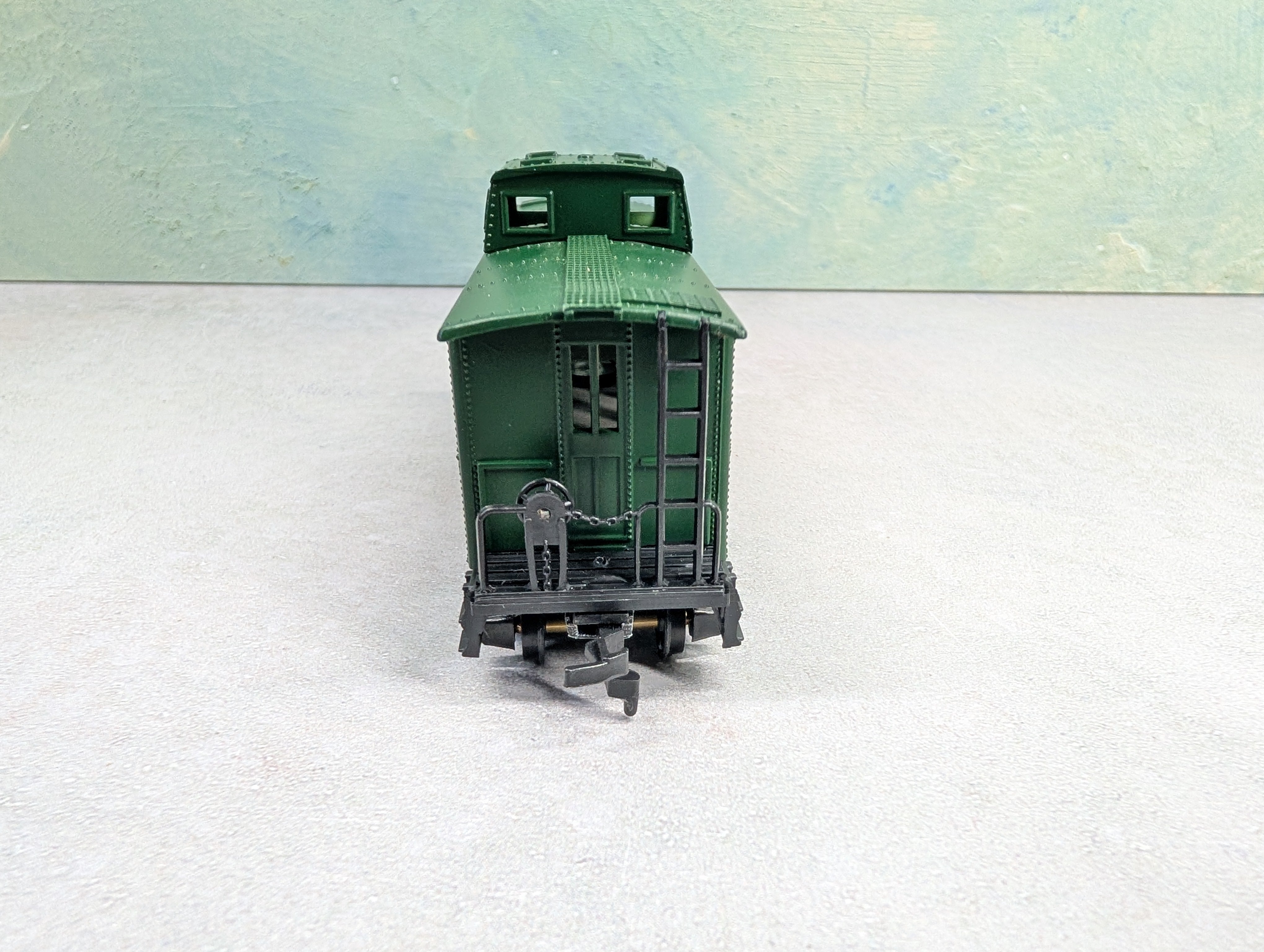 USED Mantua 726-521 HO Scale Heavy 36' Caboose Reading #92917