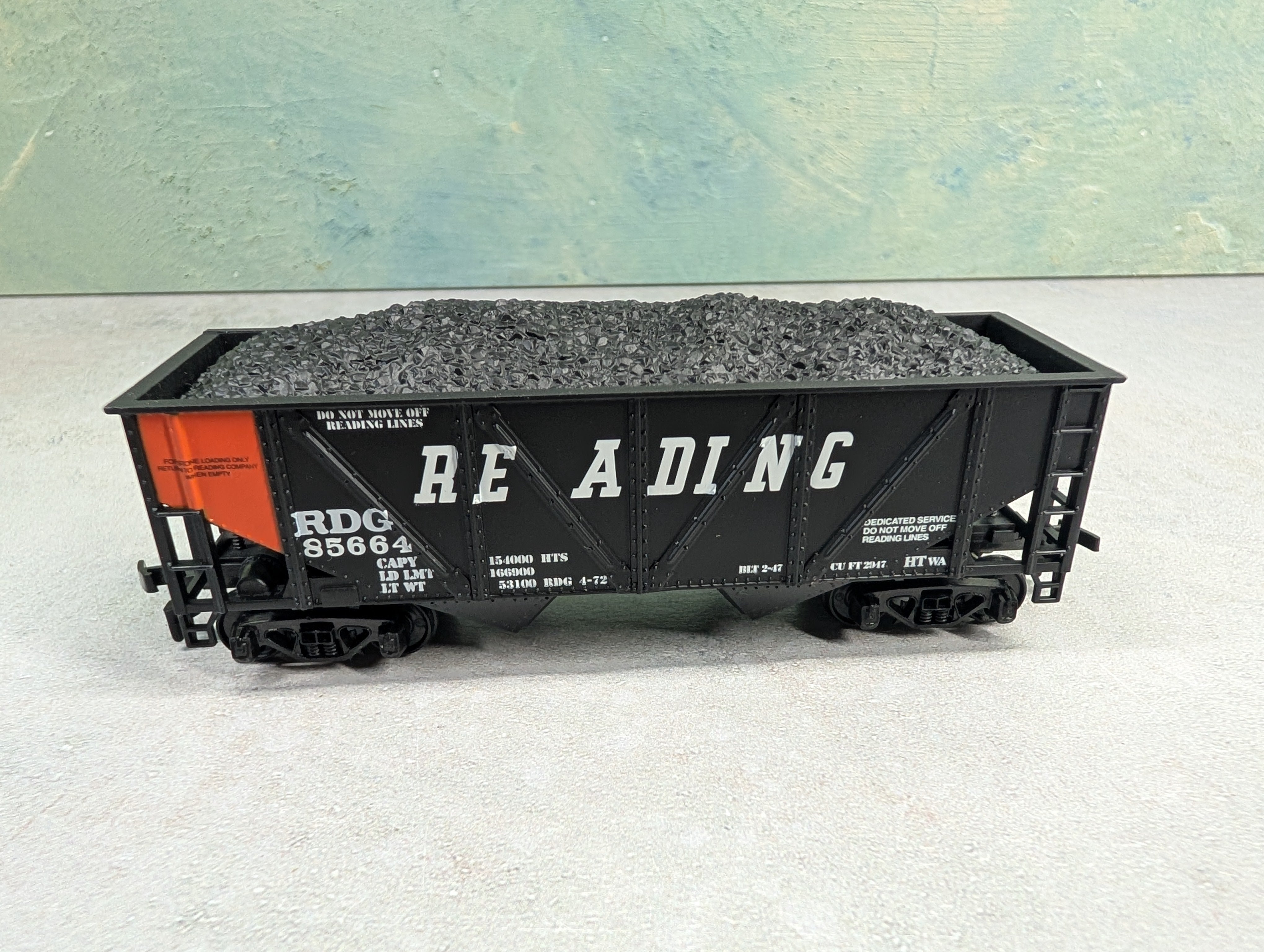 USED Mantua 729-621 HO Scale Heavy 32' Hopper Orange Panel Reading RDG #85664