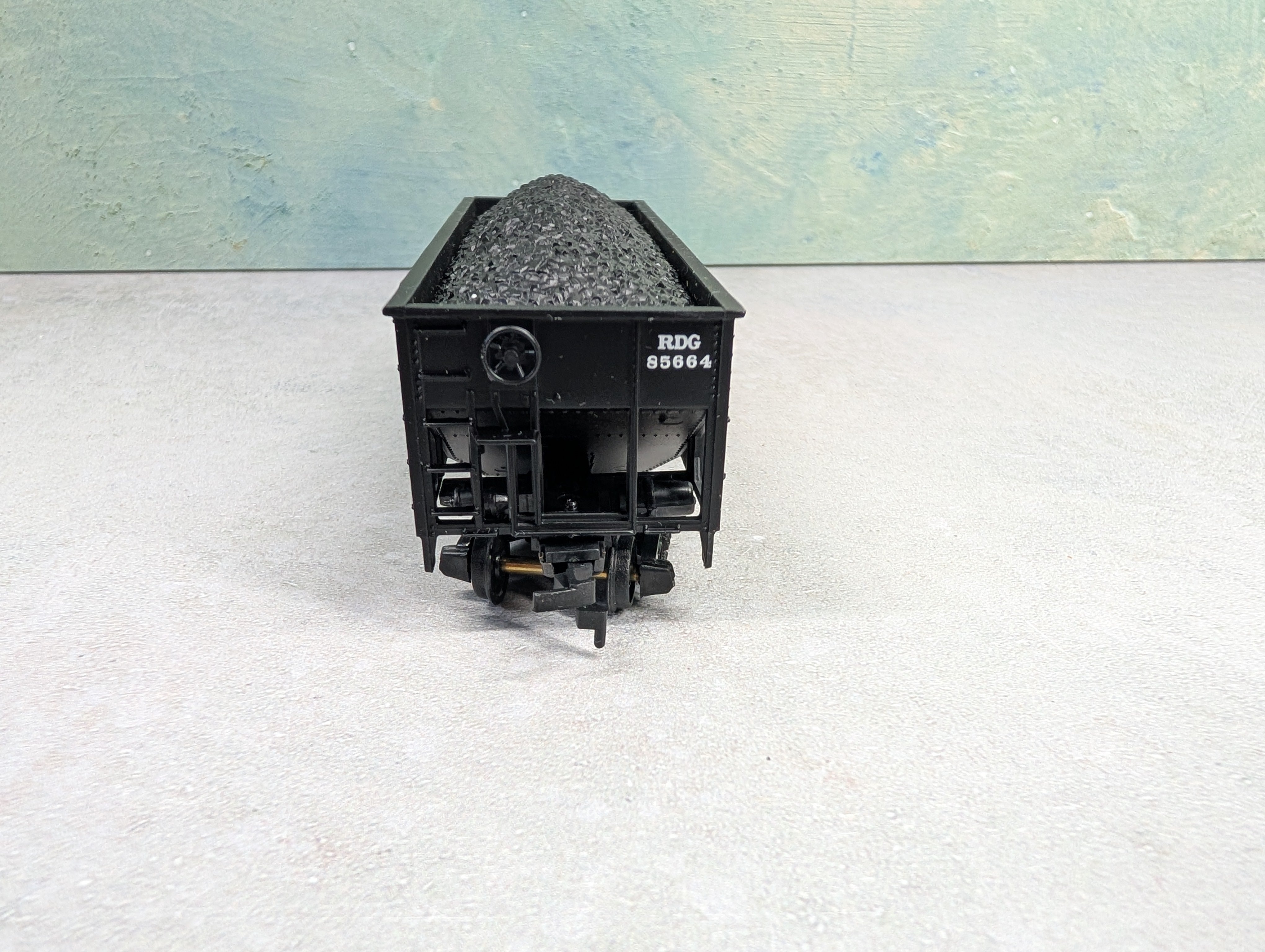 USED Mantua 729-621 HO Scale Heavy 32' Hopper Reading RDG #85664