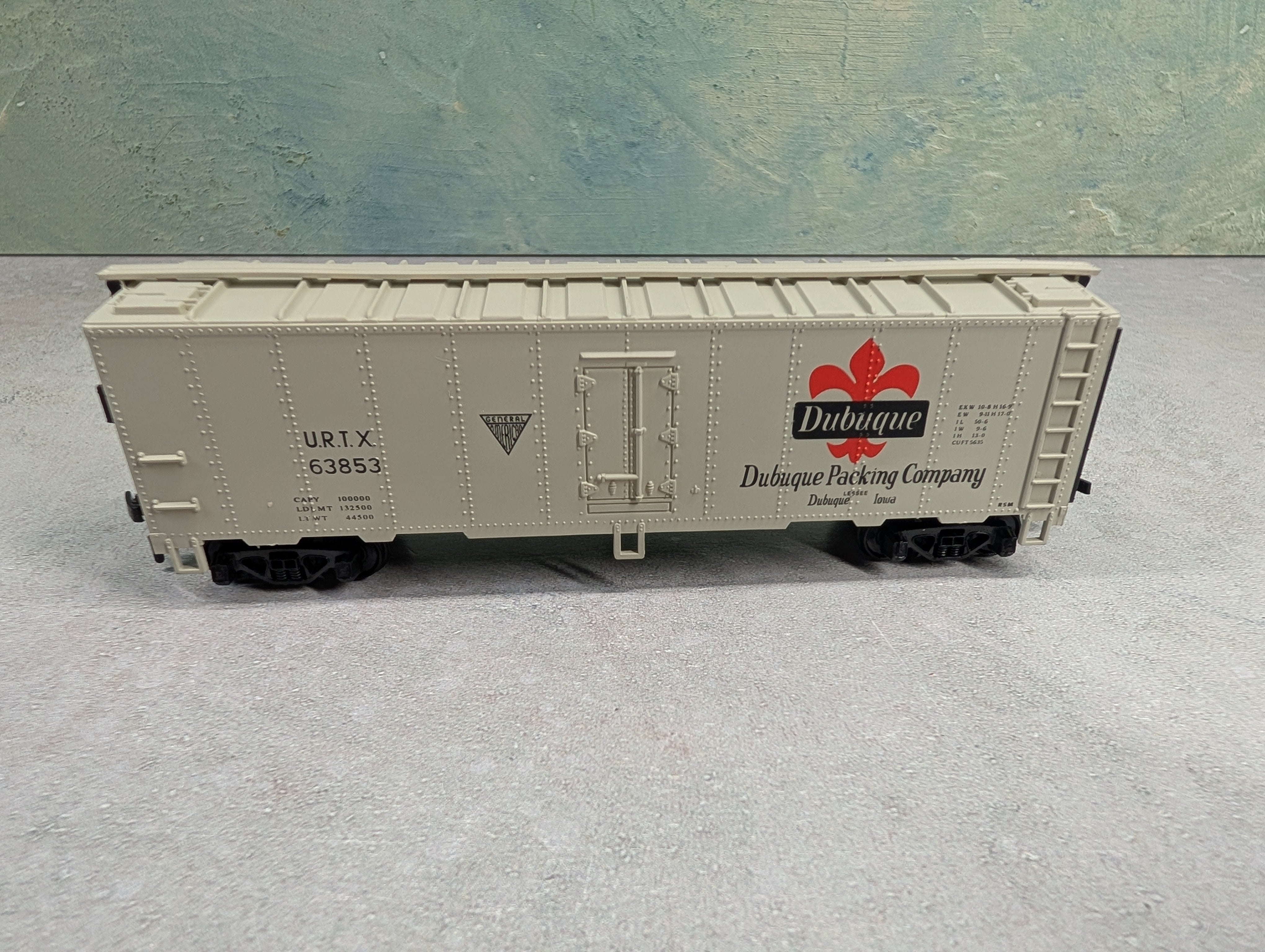 USED Mantua 733-590 HO Scale Heavy 40' Steel Reef Car Dubuque URTX #63853