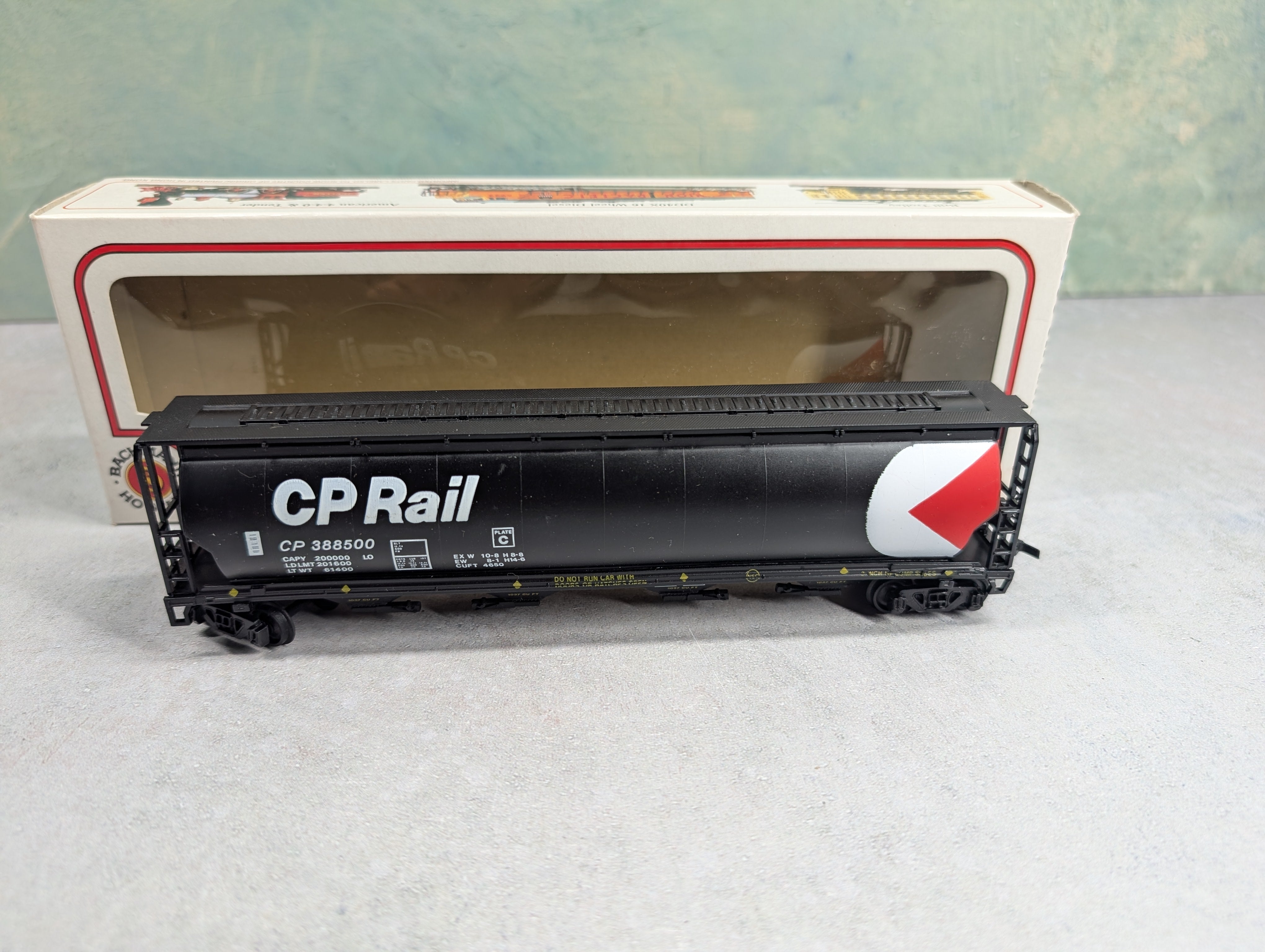 USED Bachmann #43-1031 HO Scale 55' Grain Hopper CP Rail CP #388500