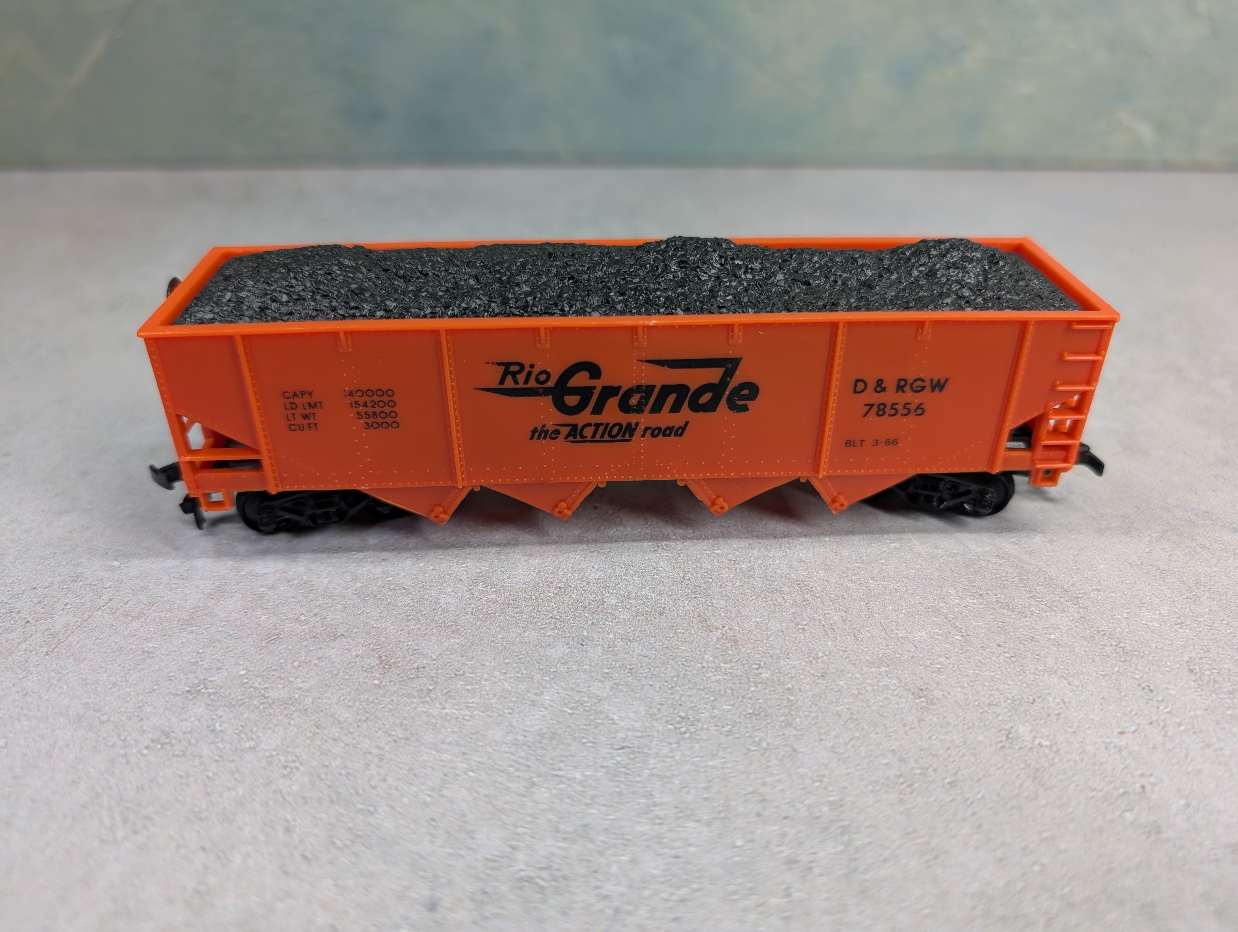 USED Lionel HO Scale Quad Hopper Rio Grande D&RGW #78556 w/ Load