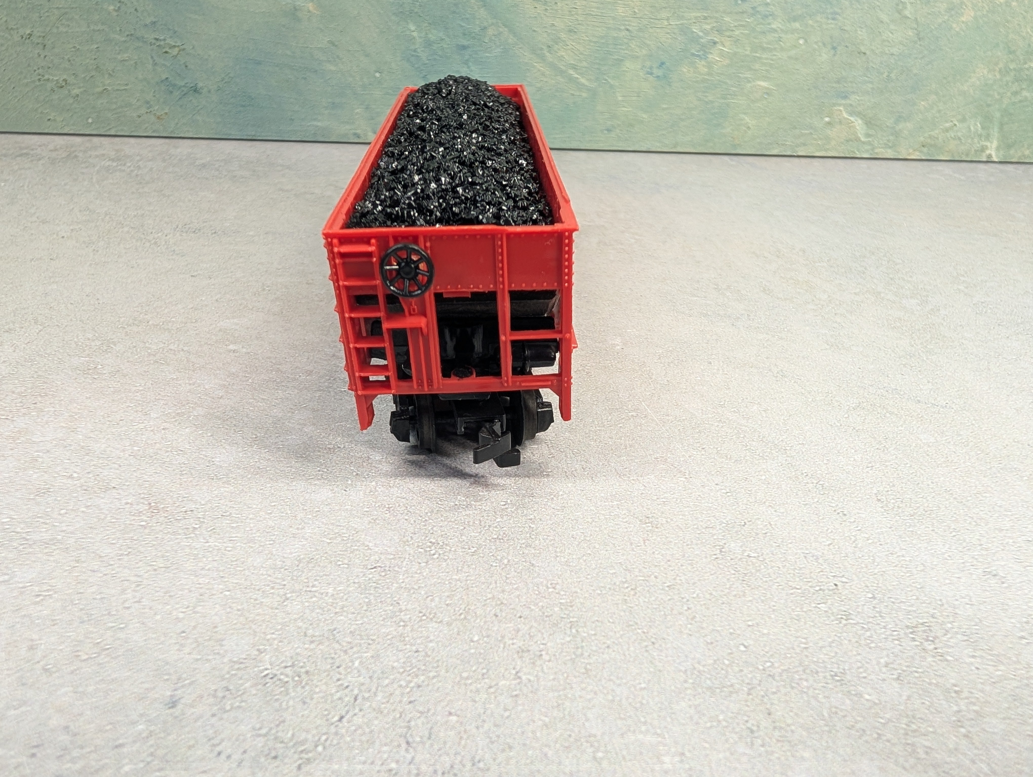 USED Bachmann HO Scale Quad Hopper Minneapolis & St Louis MStL #541085 w/ Load