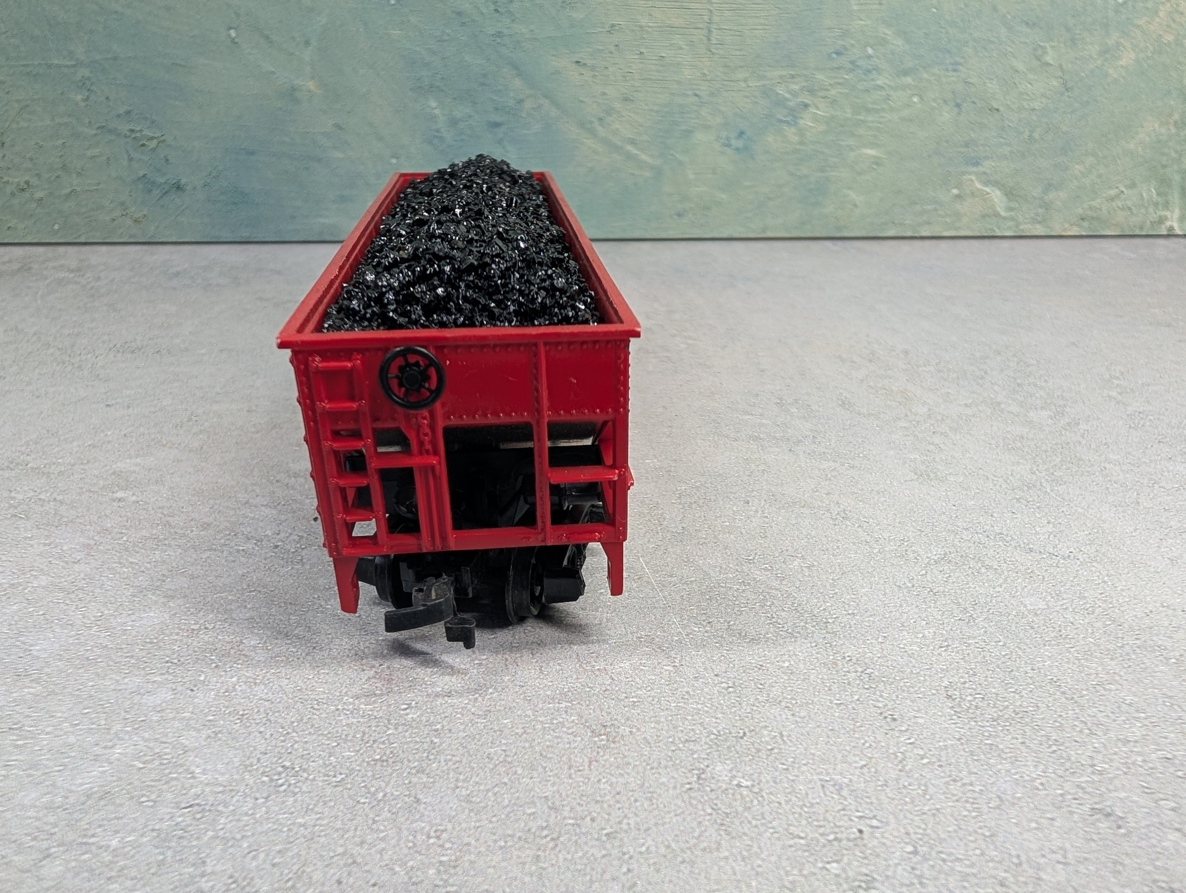 USED Tyco HO Scale Quad Hopper Revere SCL #563115 w/ Load, Brass Copper Aluminum