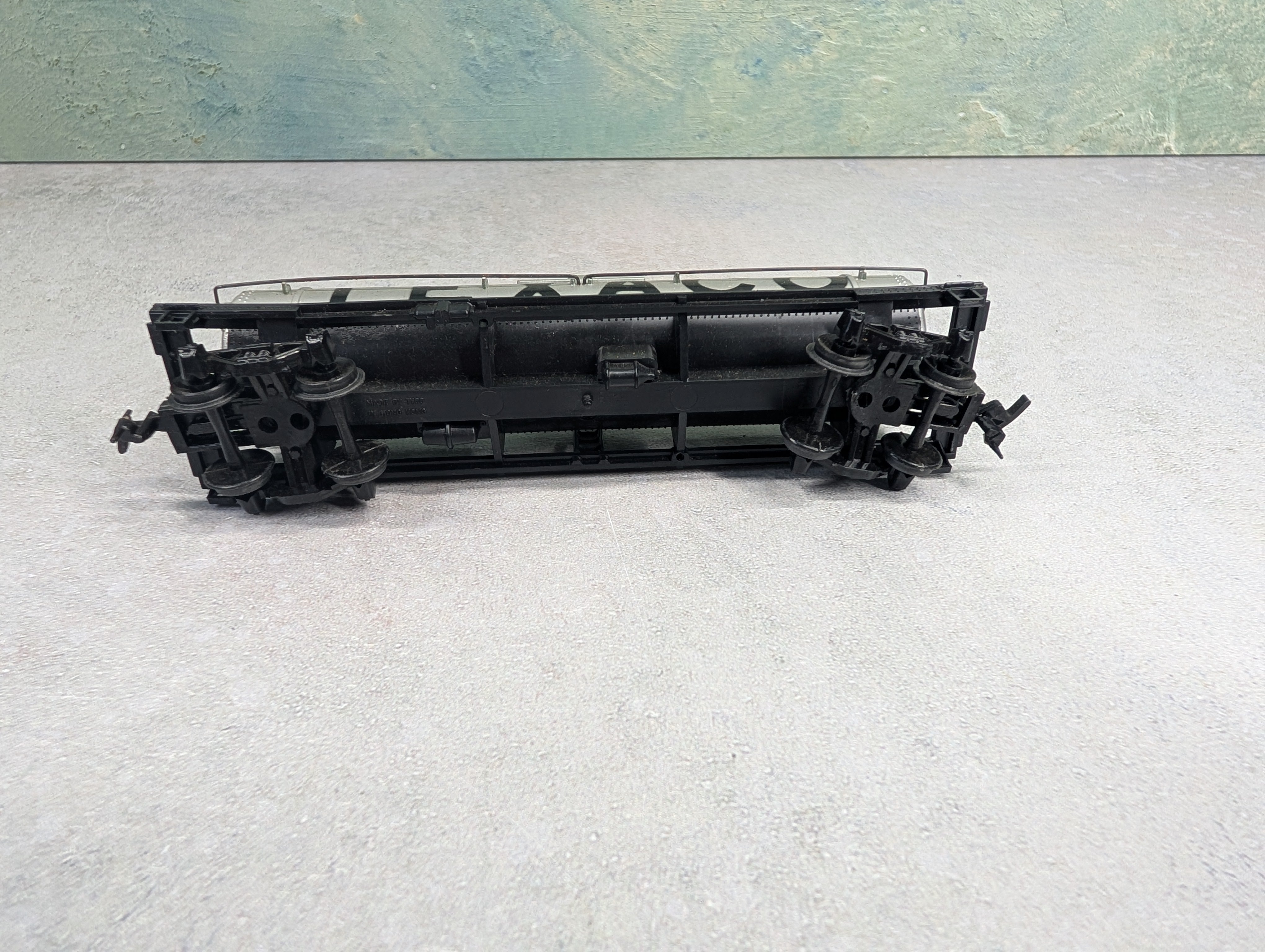 USED Tyco HO Scale Single Dome Tank Car Texaco