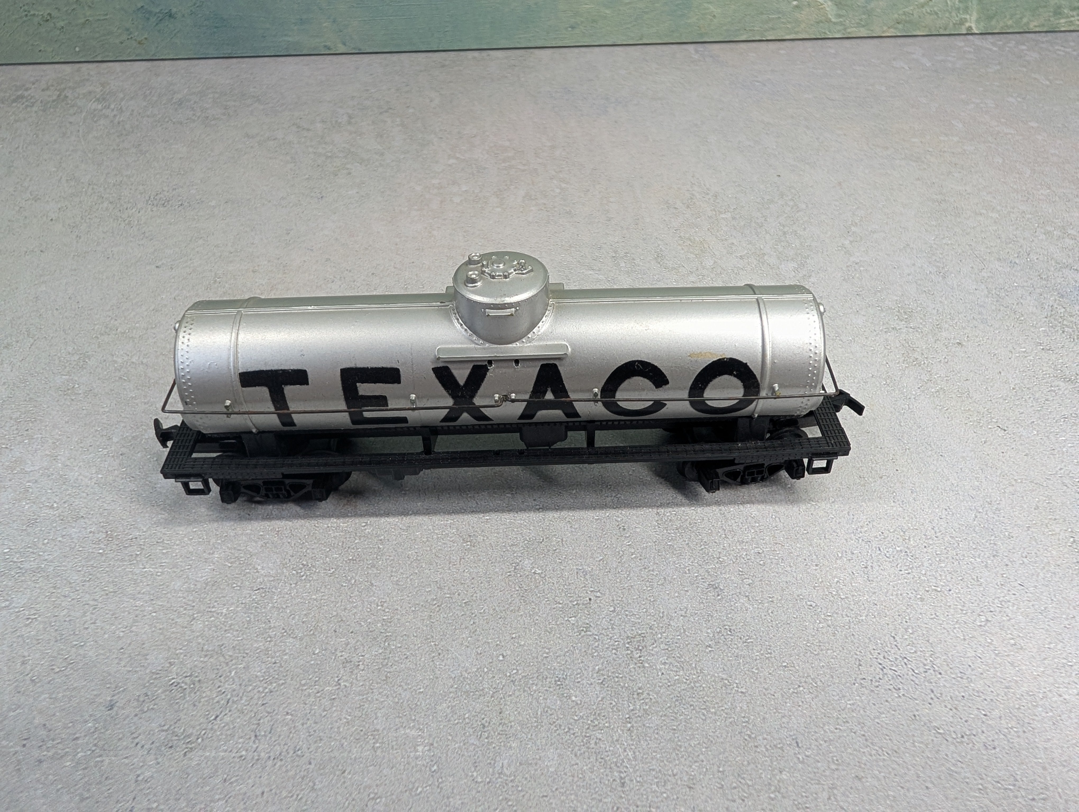 USED Tyco HO Scale Single Dome Tank Car Texaco