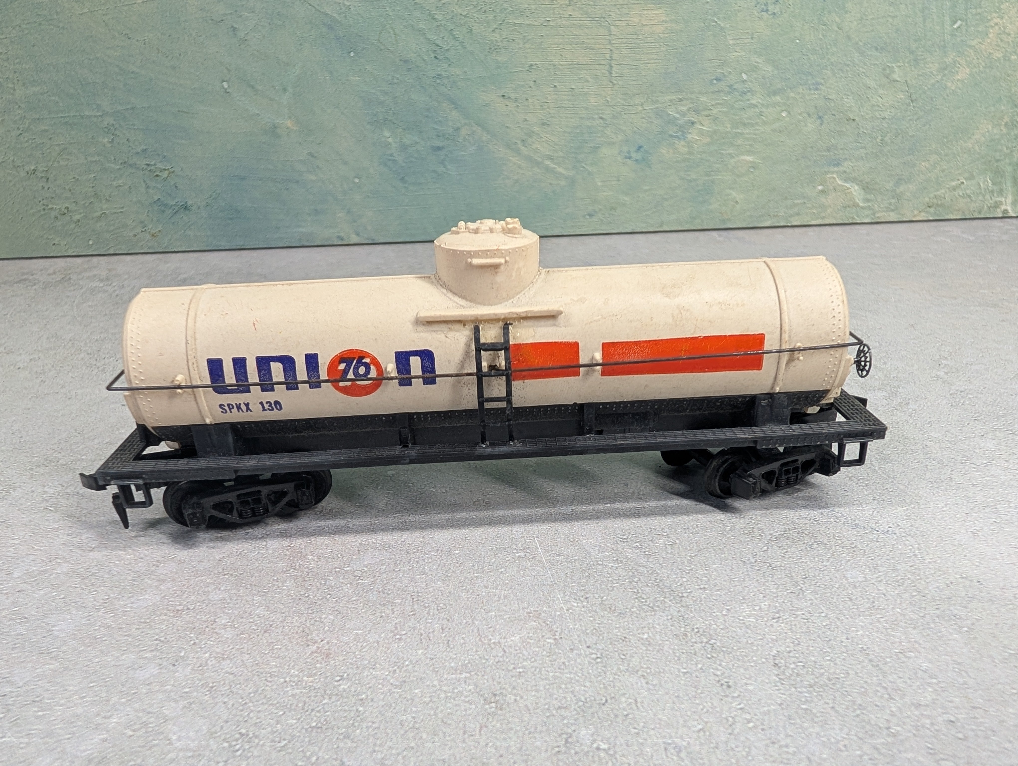 USED Tyco HO Scale Single Dome Tank Car Union 76 SPKX #130