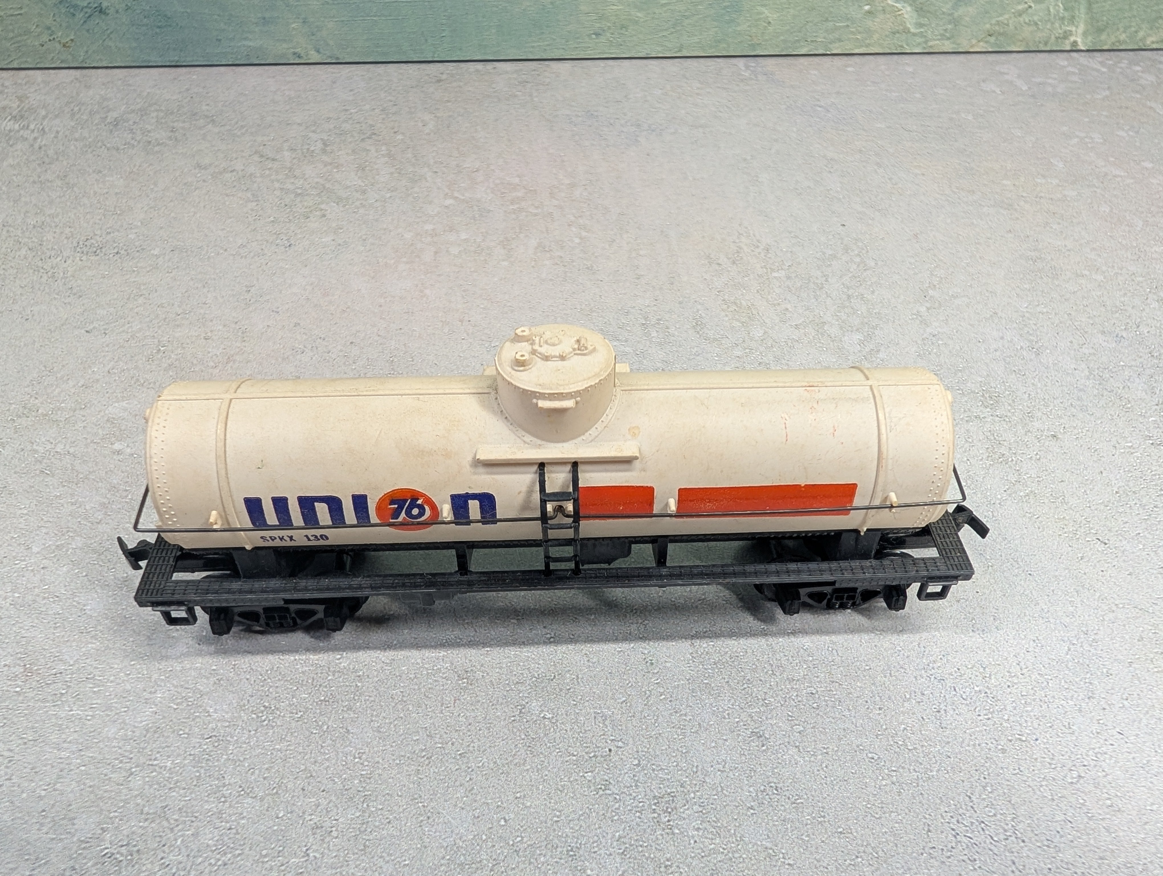 USED Tyco HO Scale Single Dome Tank Car Union 76 SPKX #130