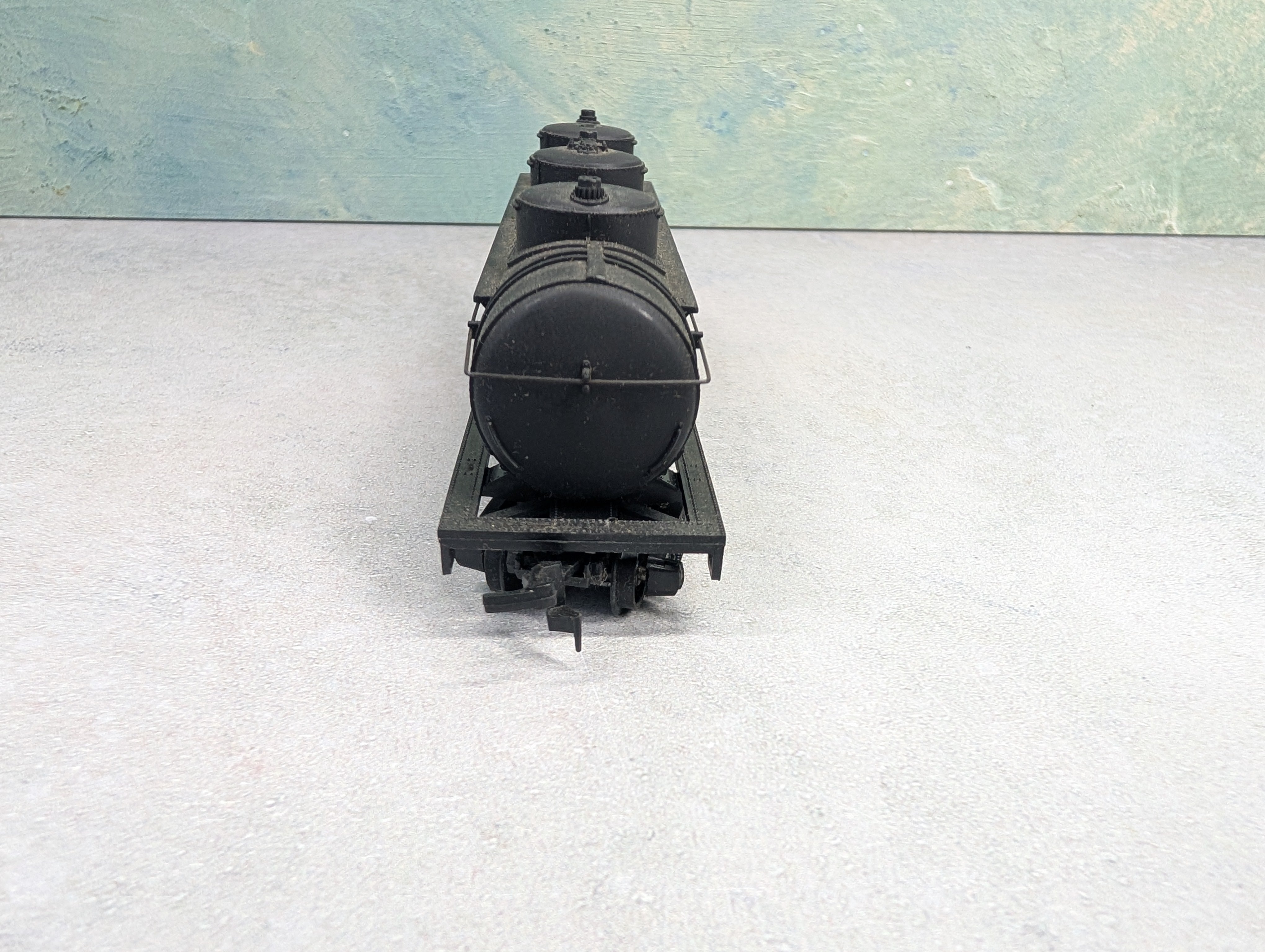 USED AHM HO Scale Triple Dome Tank Car General American GATX