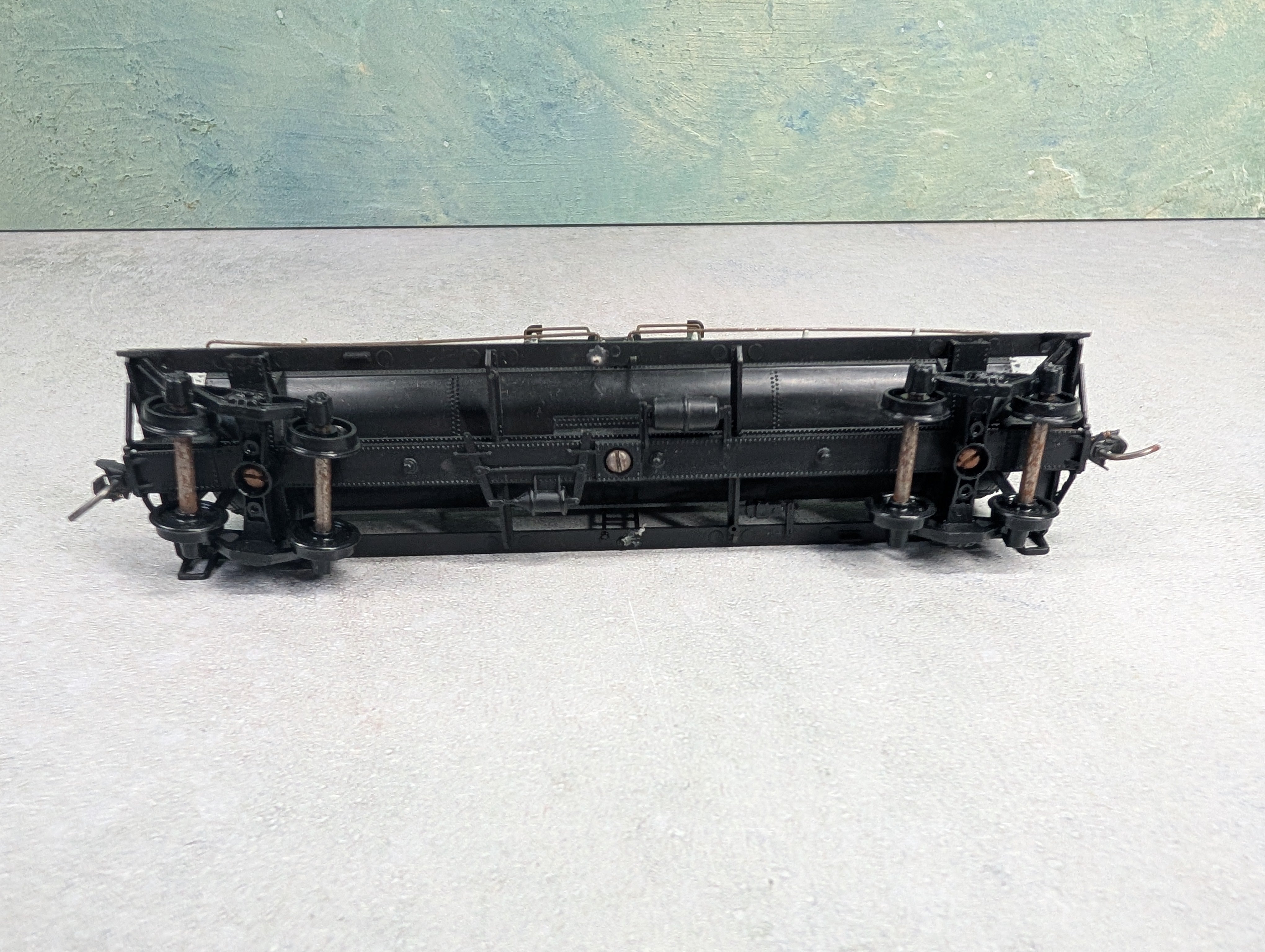 USED Athearn HO Scale Chemical Tank Car Dupont GATX #62673